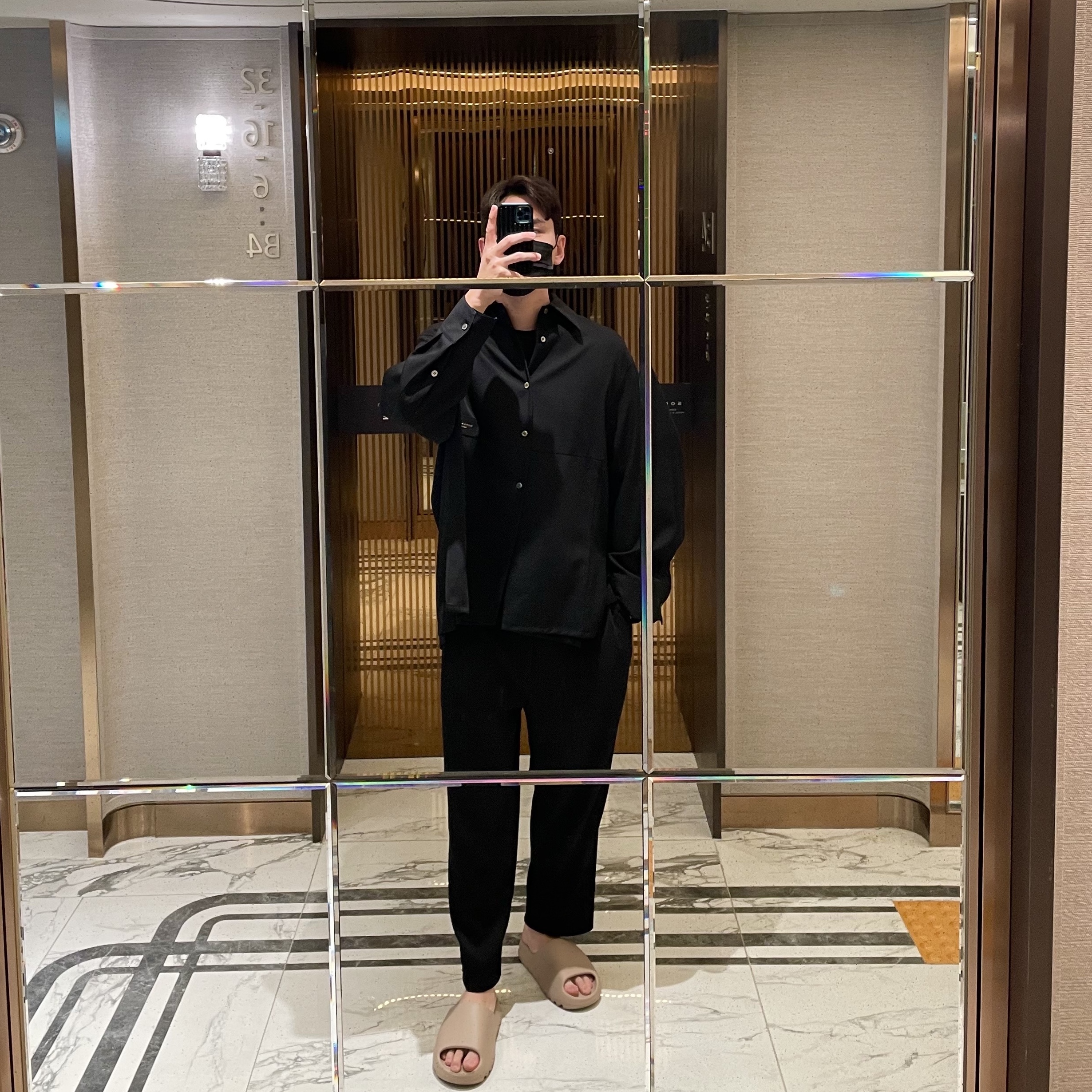 Adidas Yeezy Slide Pure - Re-Release Ver. 착용 스타일