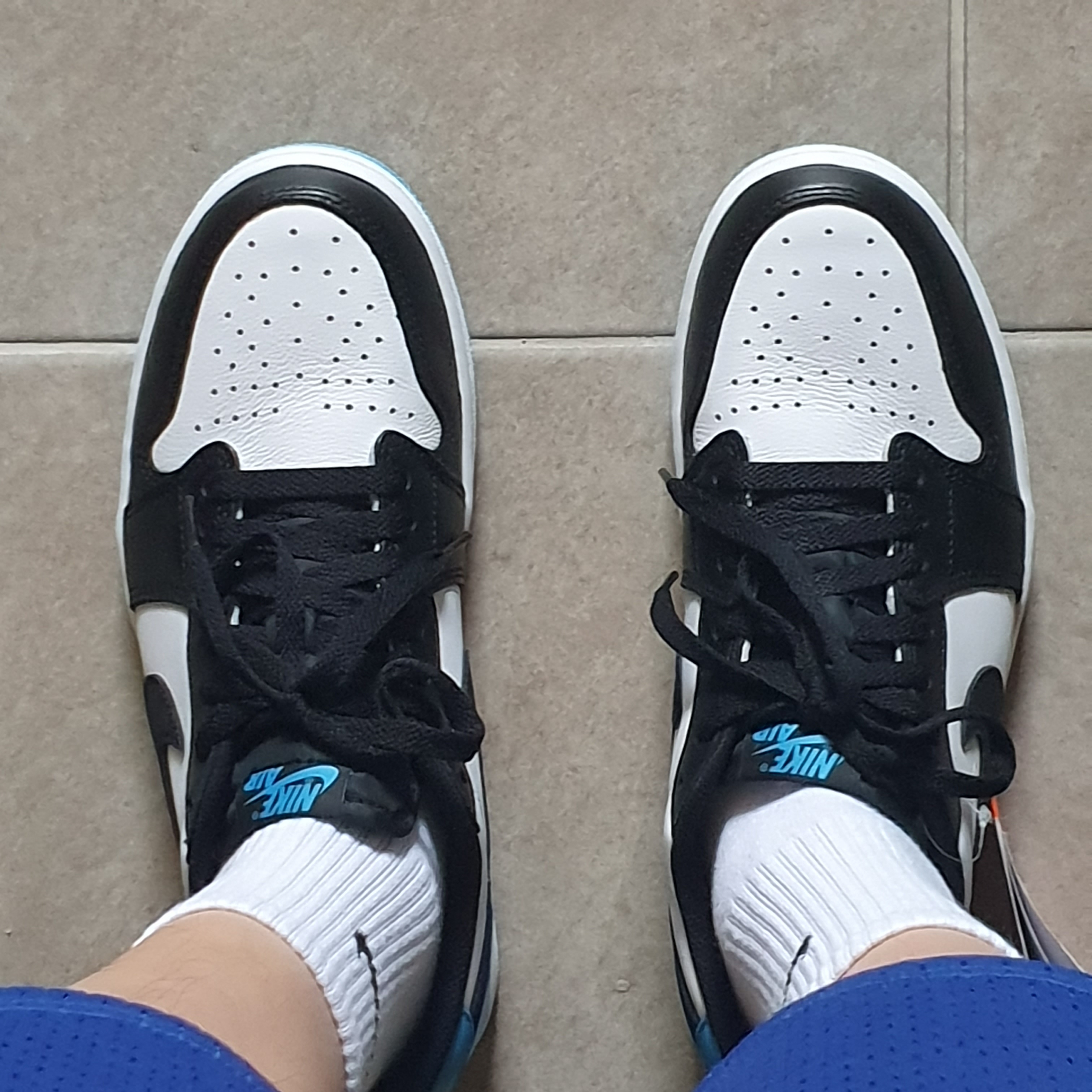 Jordan 1 Retro Low OG Black and Dark Powder Blue, IAB Studio T-Shirt White Navy - 22FW 착용 스타일 - 4