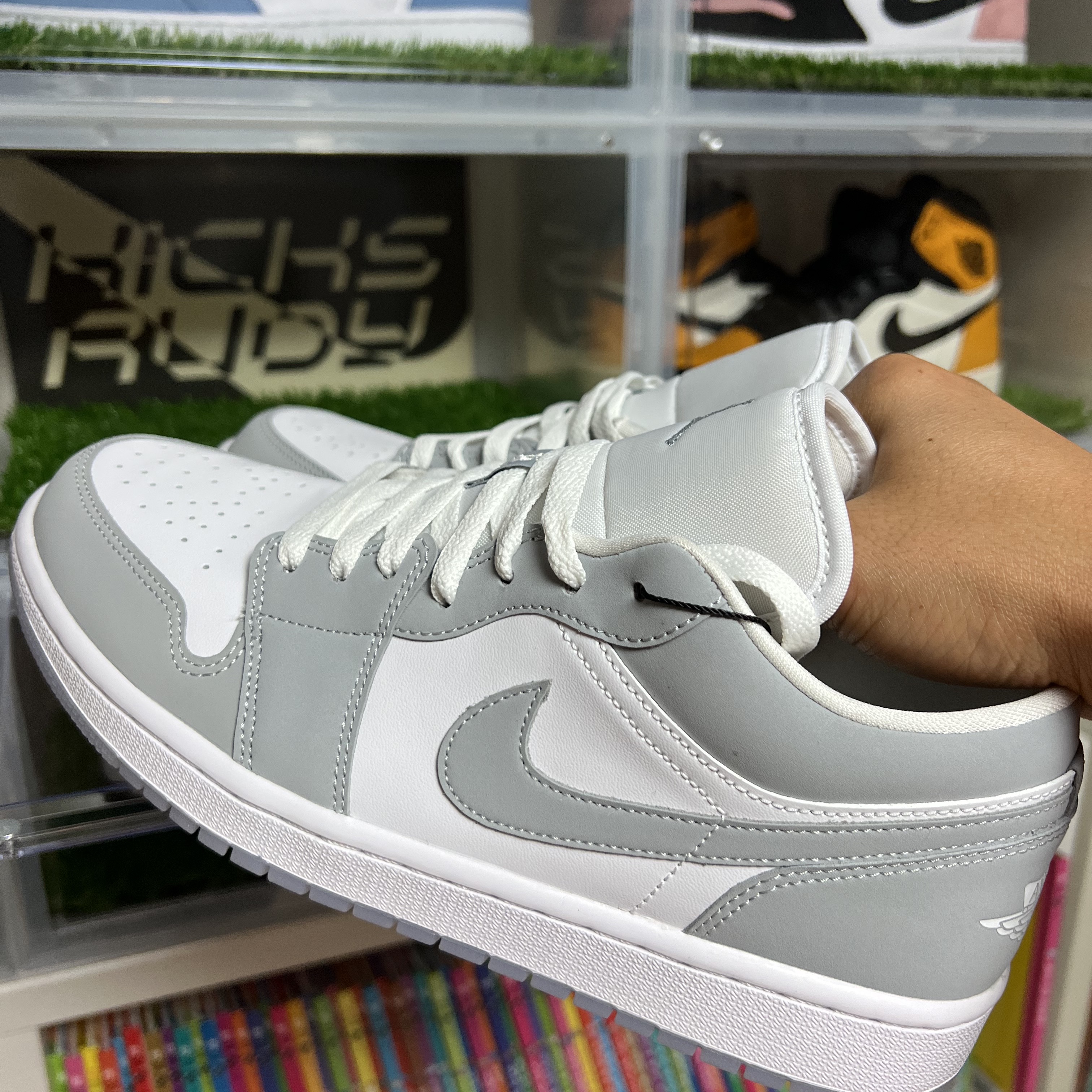 (W) Jordan 1 Low White Wolf Grey 착용 스타일