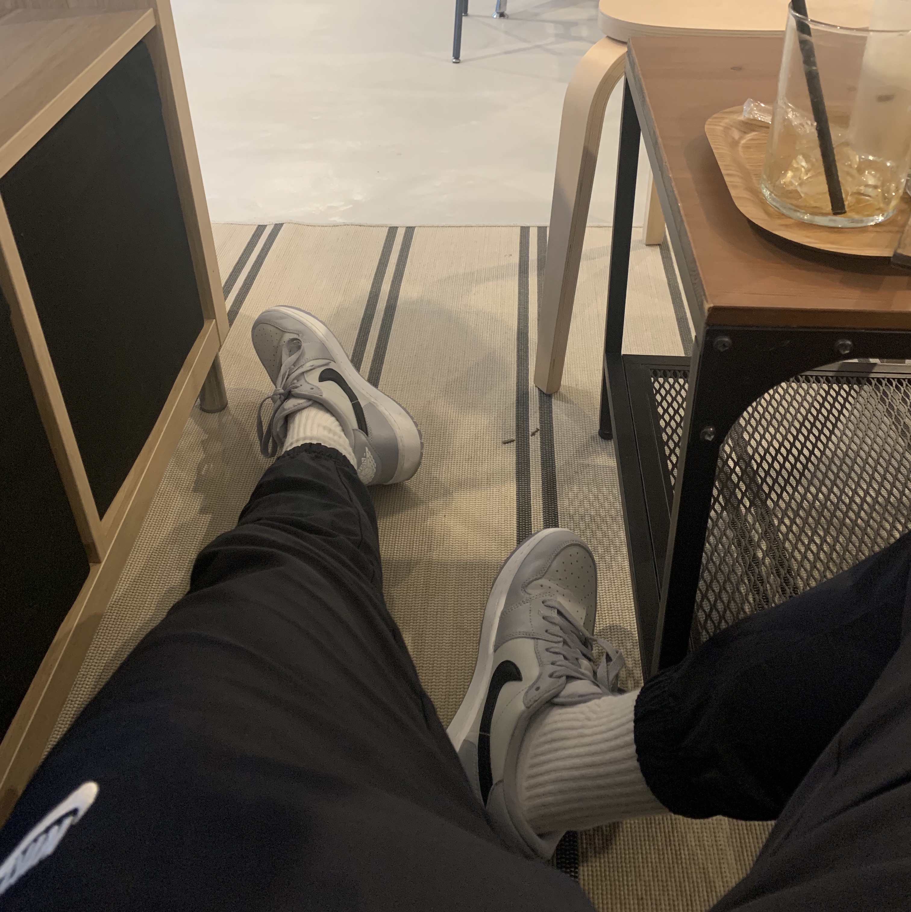 Jordan 1 Low Golf Wolf Grey 착용 스타일