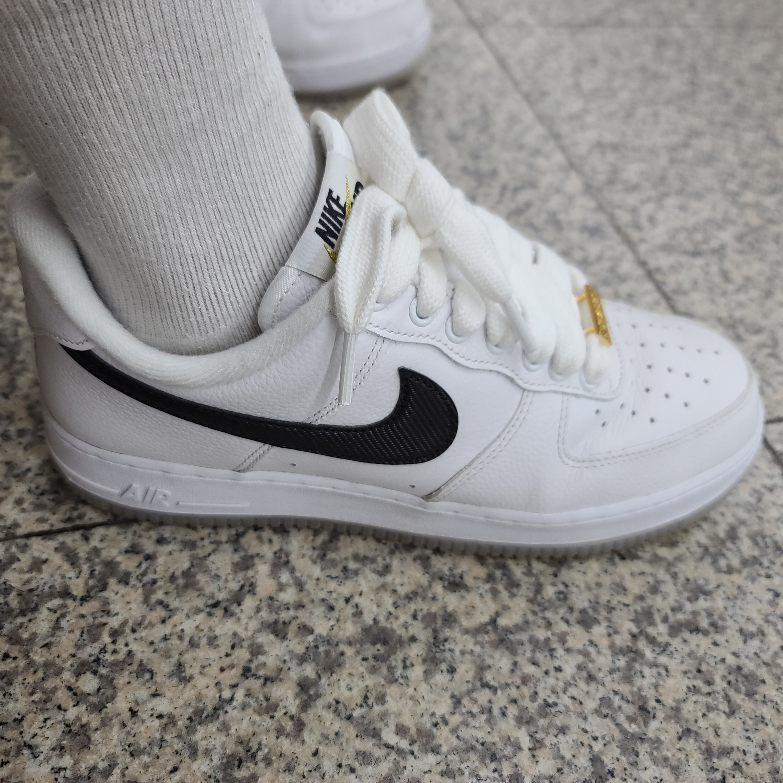 Nike Air Force 1 '07 PRM Bronx Origins 착용 스타일