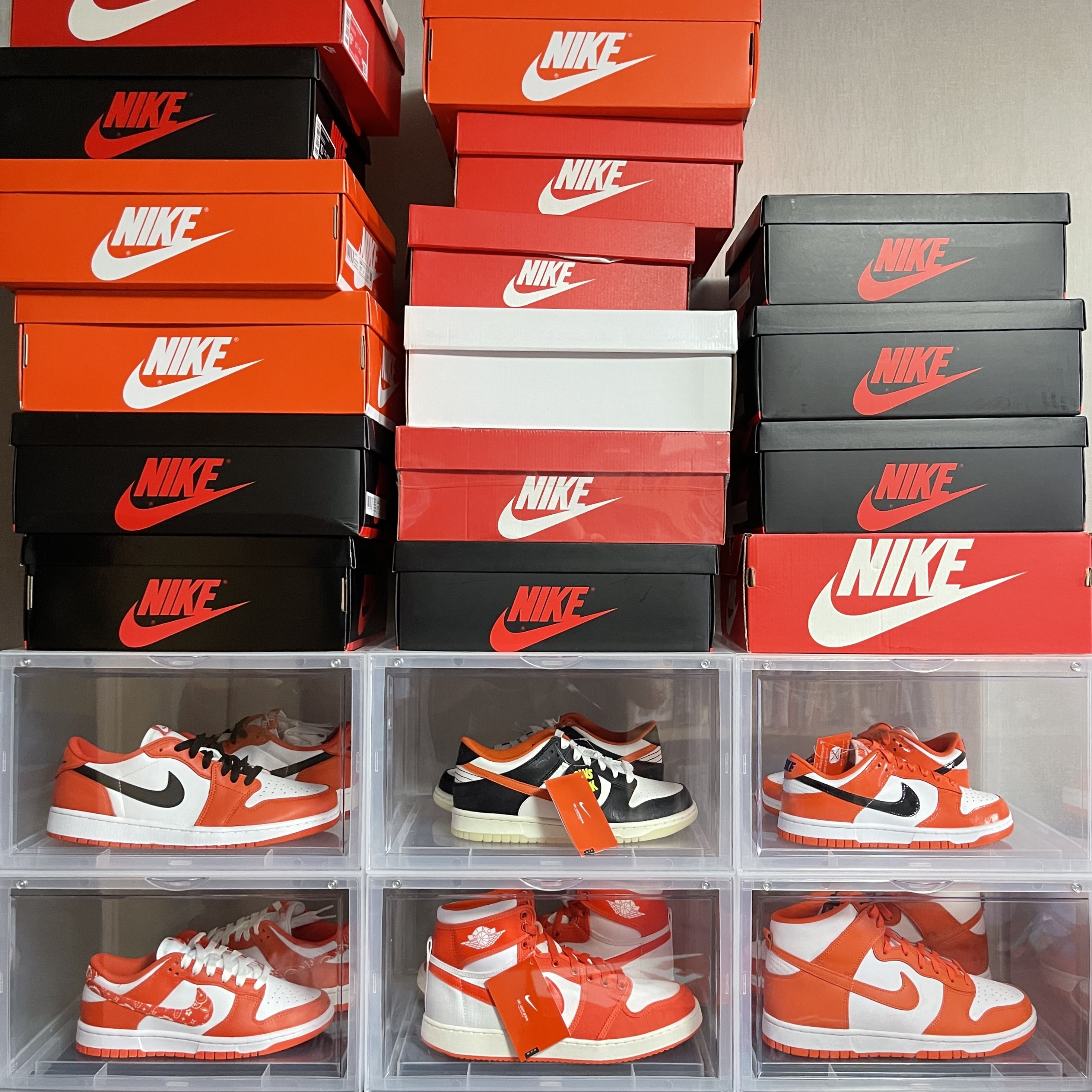 Jordan 1 Low OG Starfish, (W) Nike Dunk Low Essential Orange Paisley 착용 스타일