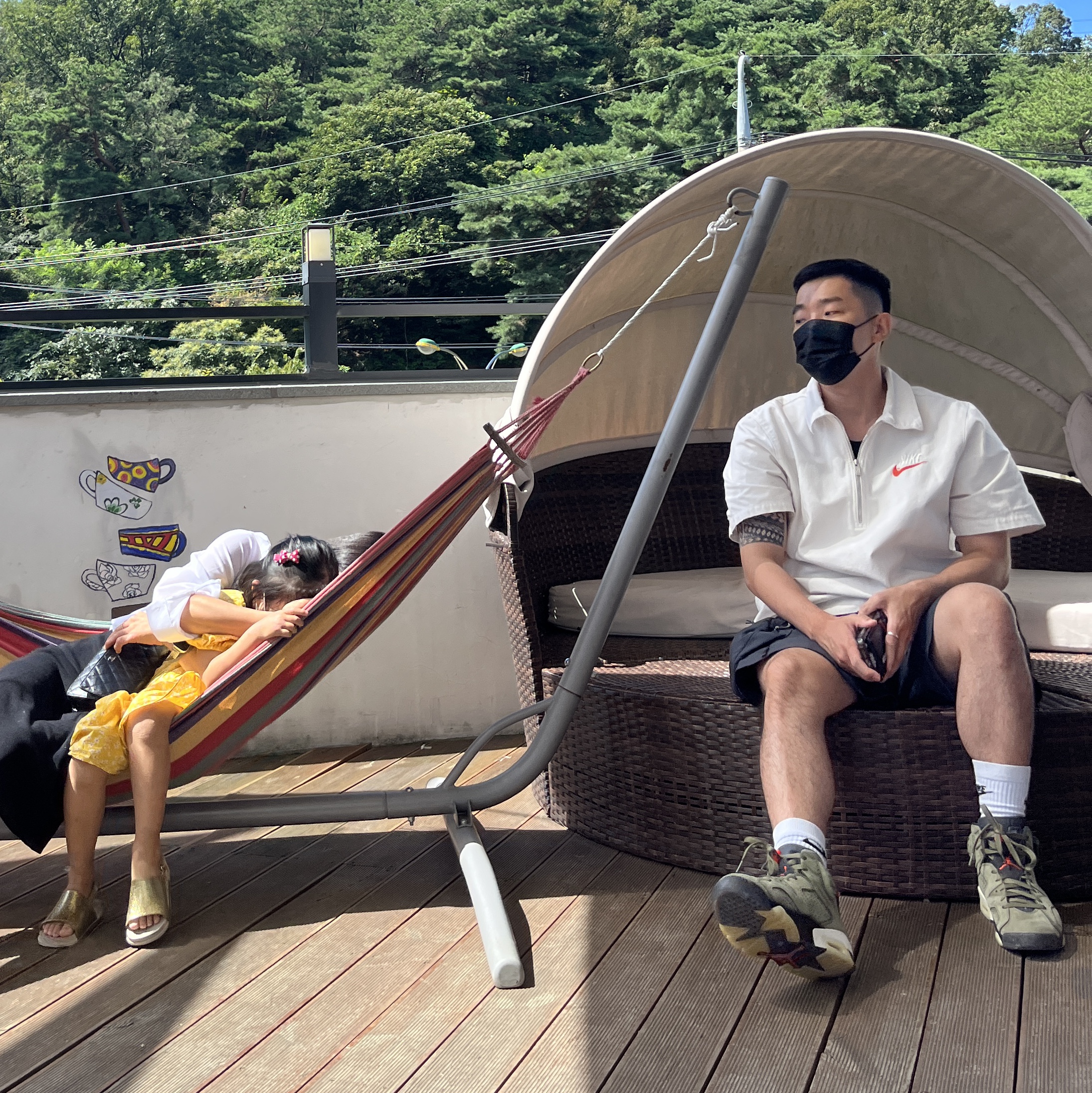 Jordan 6 x Travis Scott Retro Olive, Nike ACG Snowgrass Cargo Shorts Black - US/EU 착용 스타일