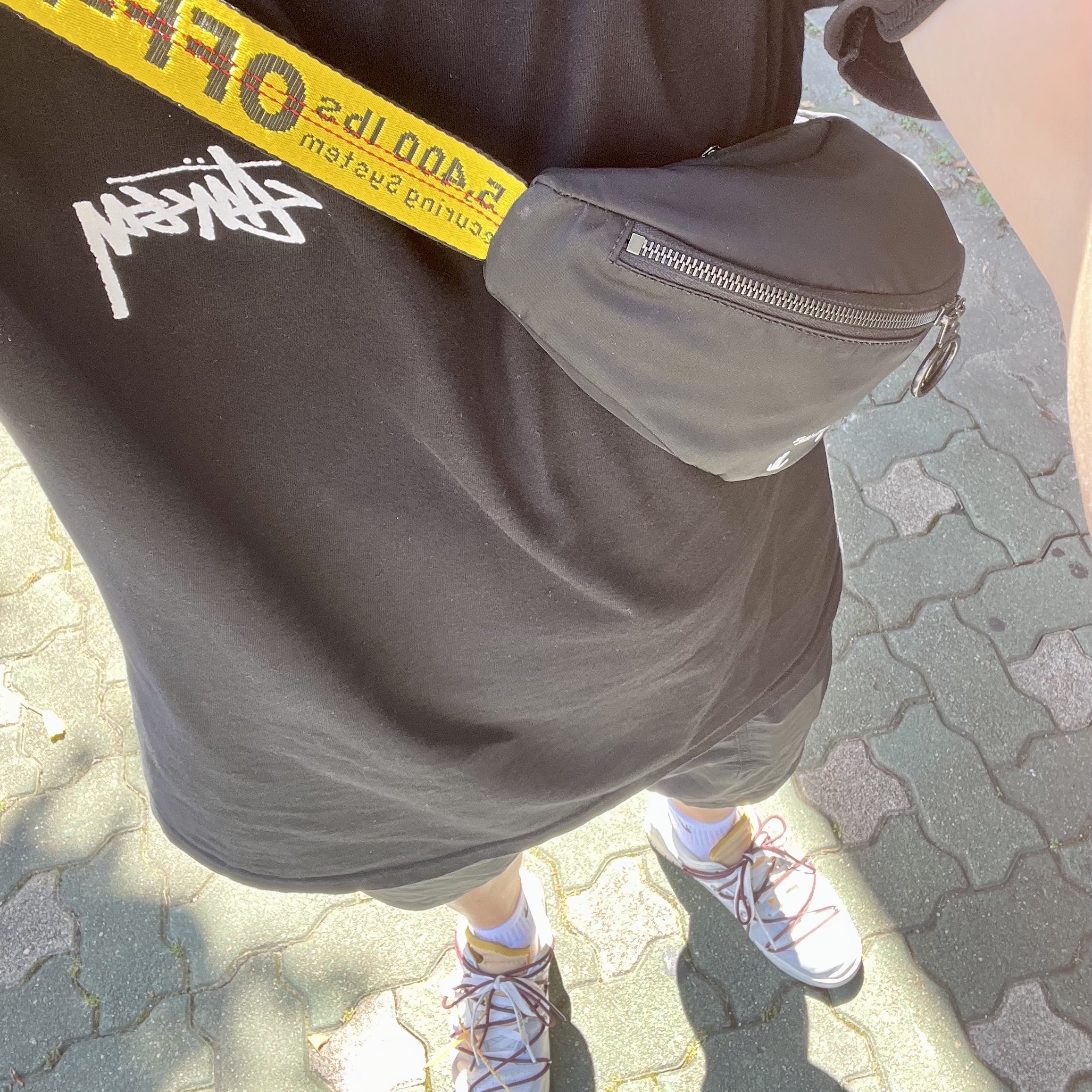 Stussy Fuzzy Dice T-Shirt Black, Nike x Off-White Dunk Low The 50 - Lot 46 착용 스타일