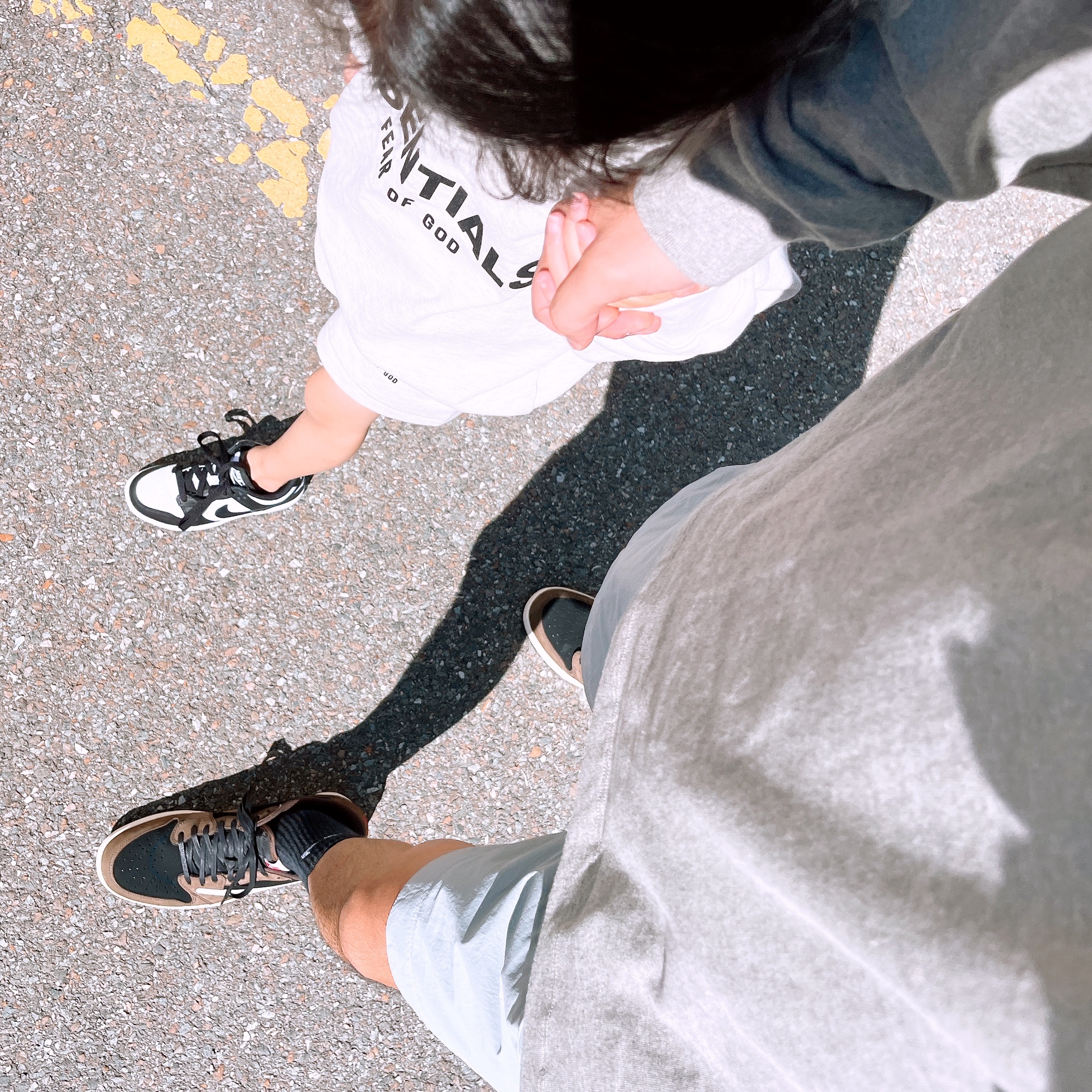 Jordan 1 x Travis Scott Retro Low OG SP Mocha, (PS) Nike Dunk Low Black 착용 스타일 - 1