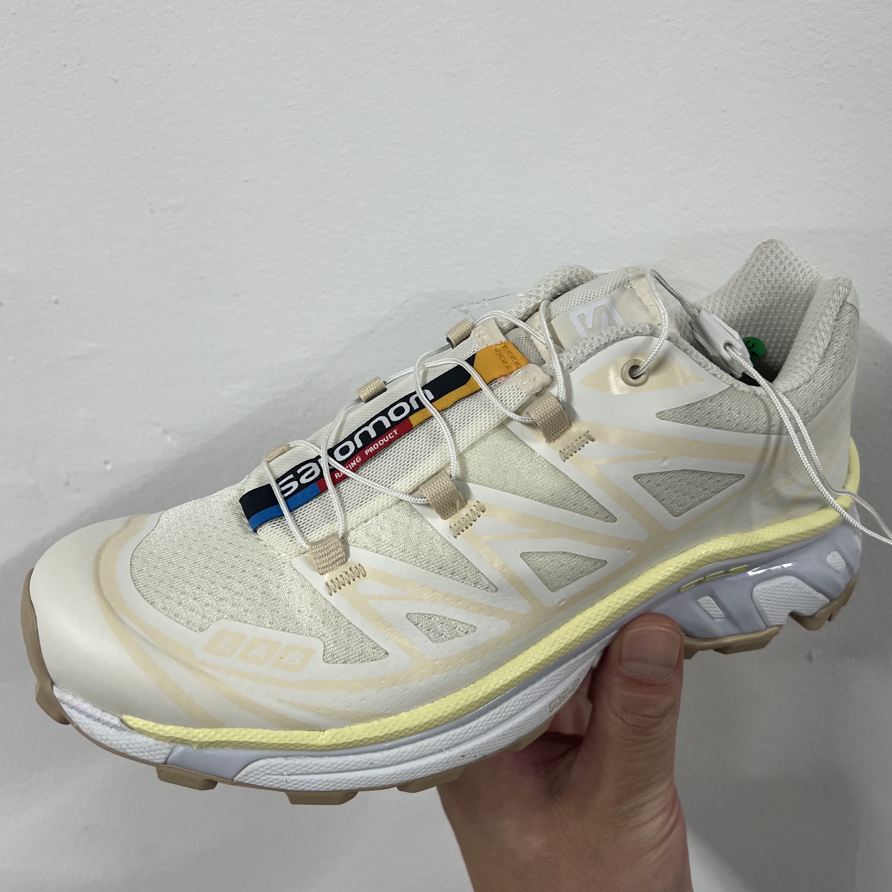 Salomon XT-6 ADV Vanila Ice 착용 스타일