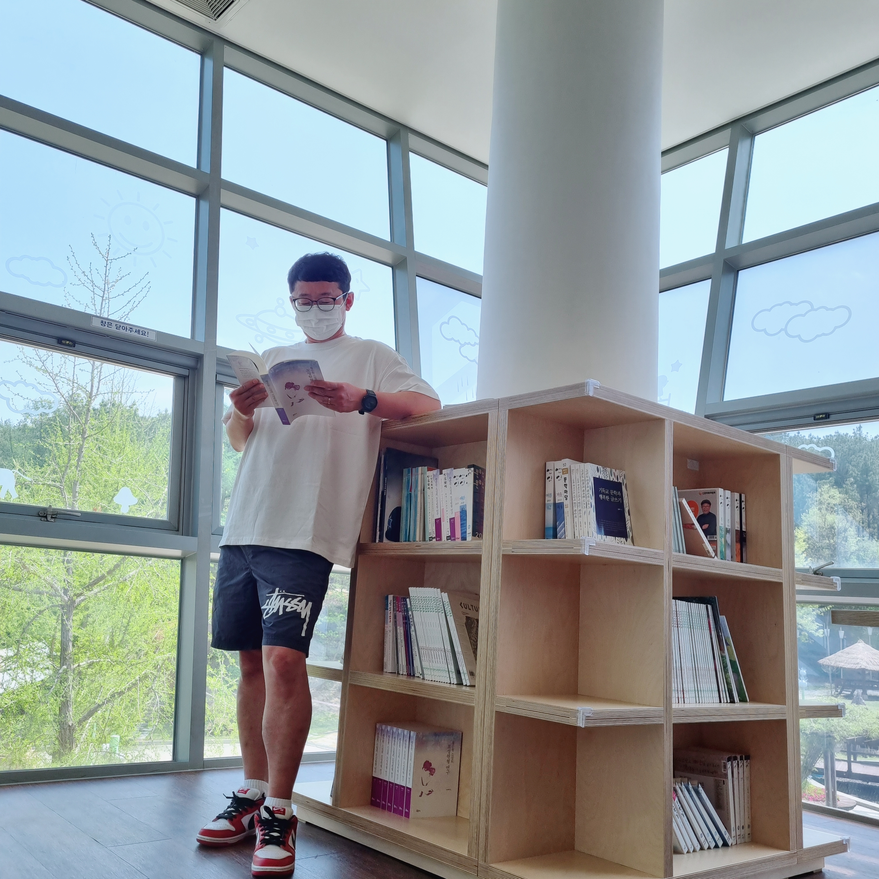 Nike x Stussy Water Shorts Off Noir, Nike x Stussy WT T-Shirt White - US/EU 착용 스타일