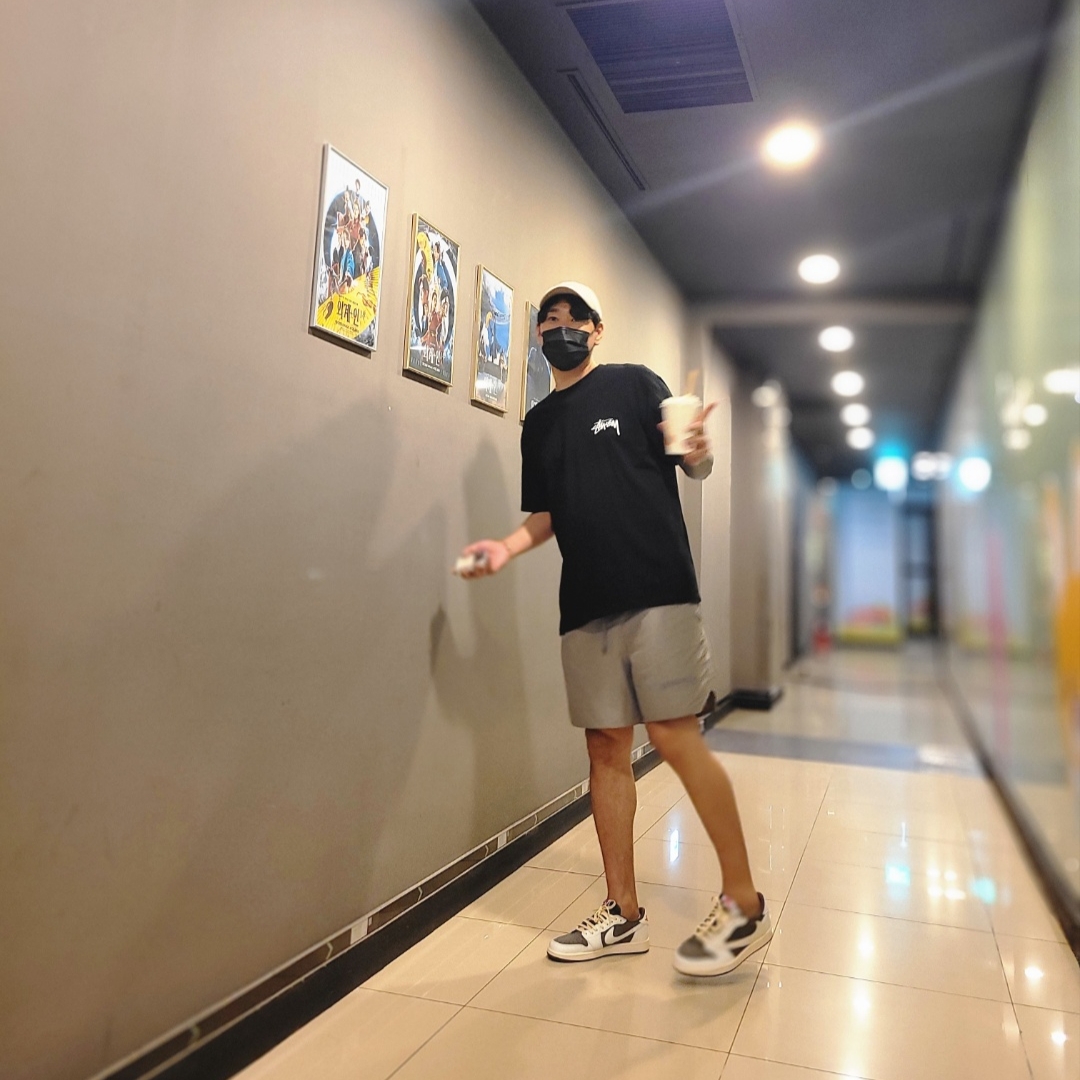 Essentials Volley Shorts Taupe - 21SS, Stussy Basic Stussy T-Shirt Black 2022 착용 스타일
