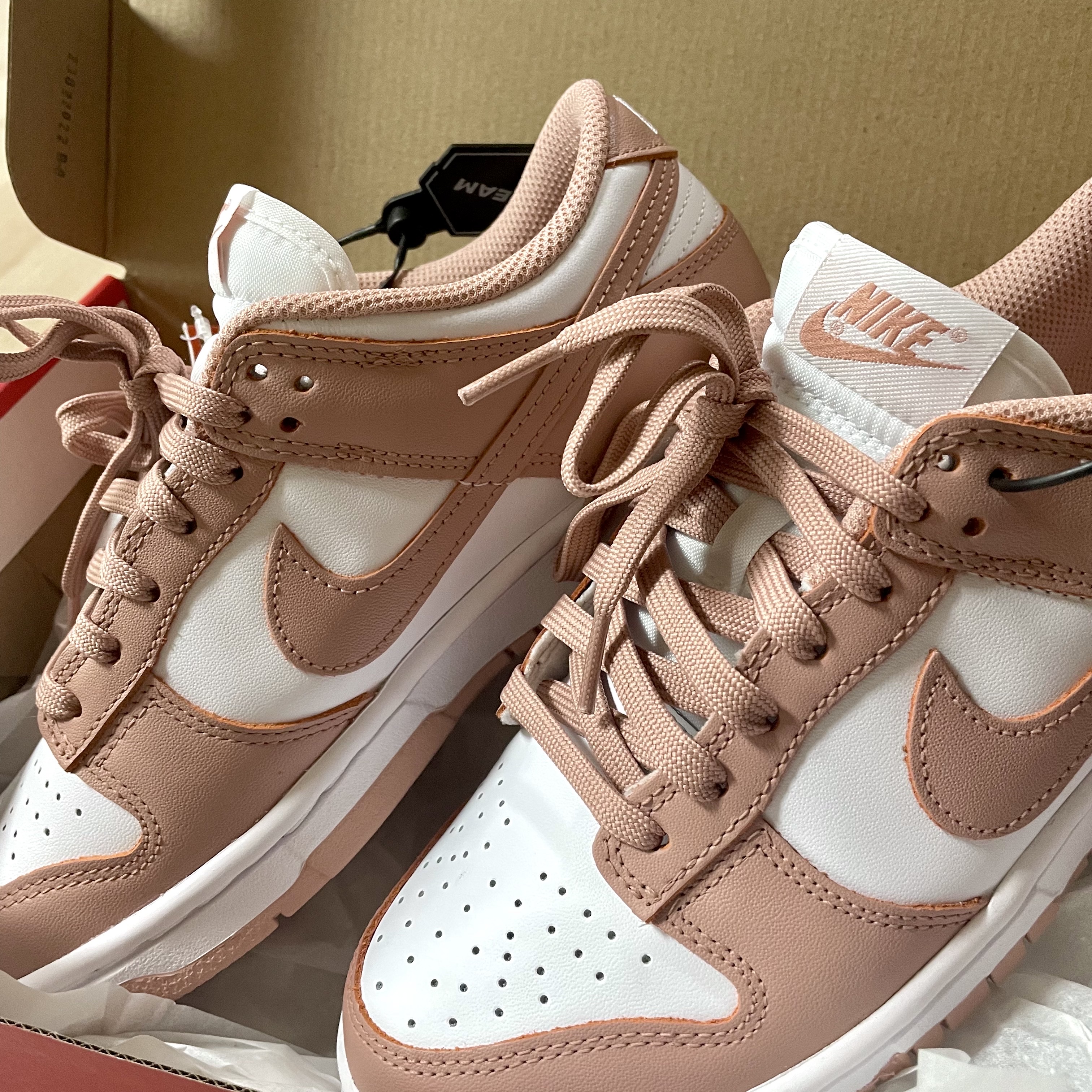 (W) Nike Dunk Low Rose Whisper 착용 스타일