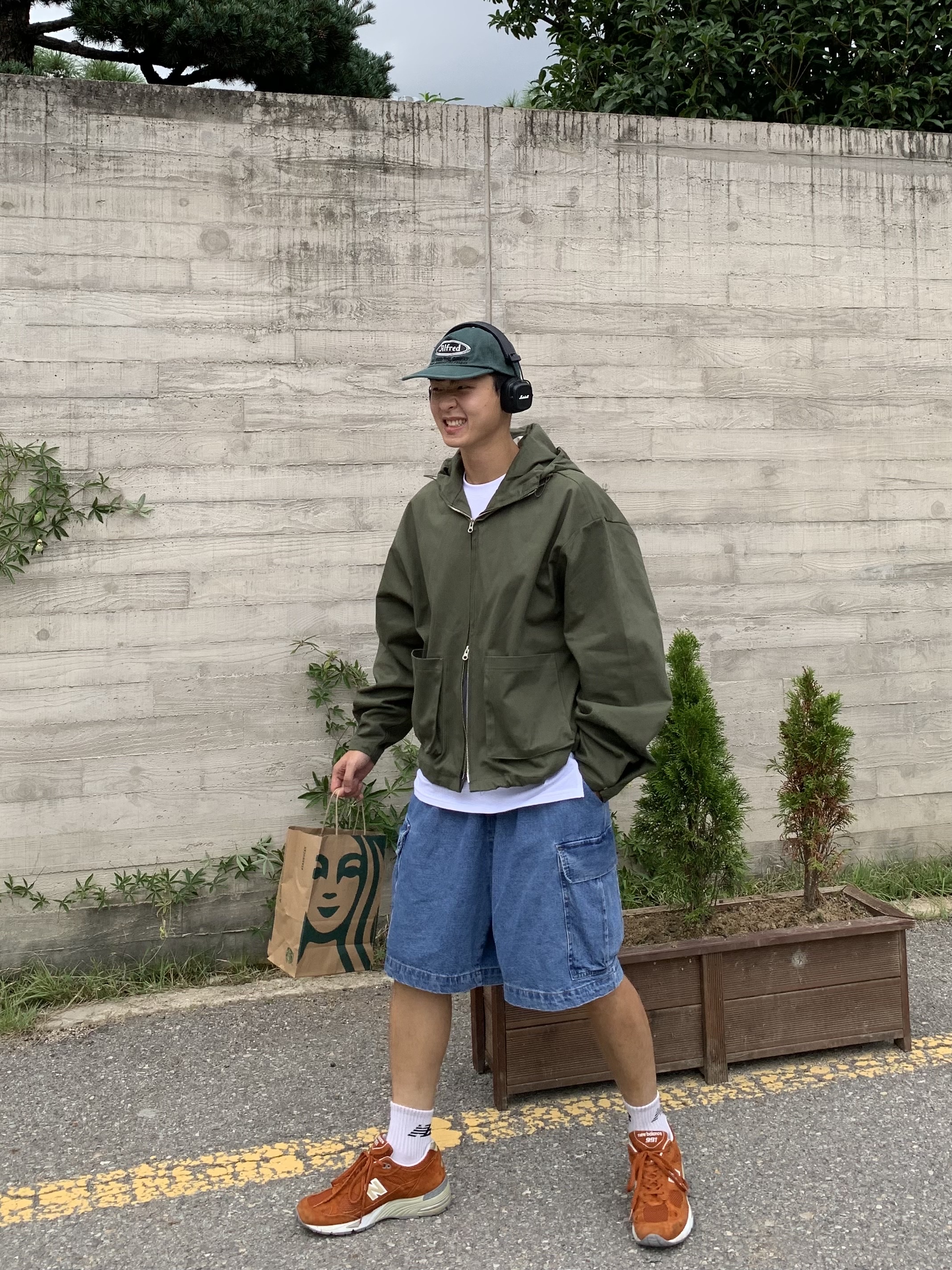 New Balance Made in UK 991 Eastern Species 착용 스타일 - 3
