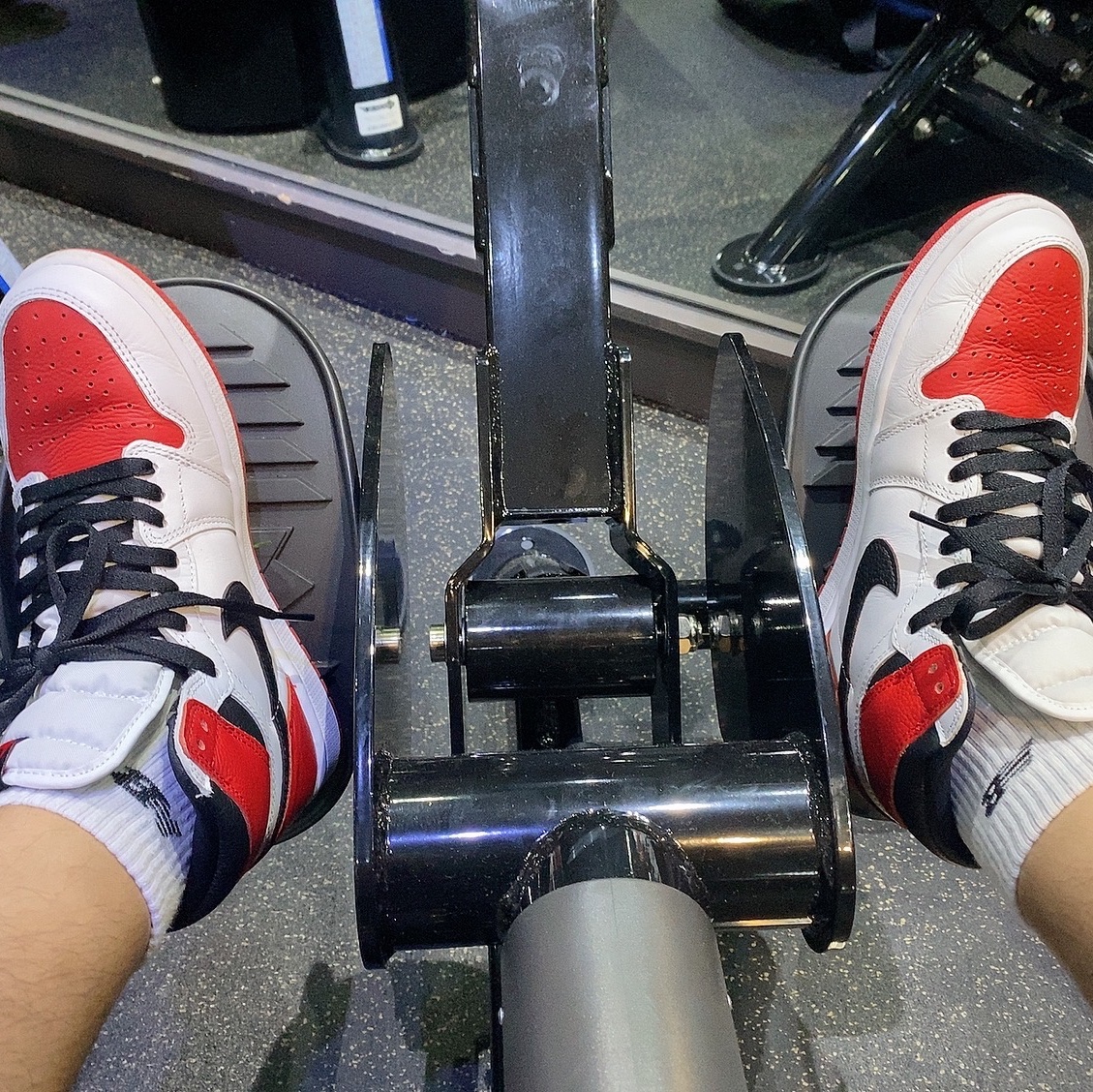 Jordan 1 Retro High OG Heritage 착용 스타일 - 1