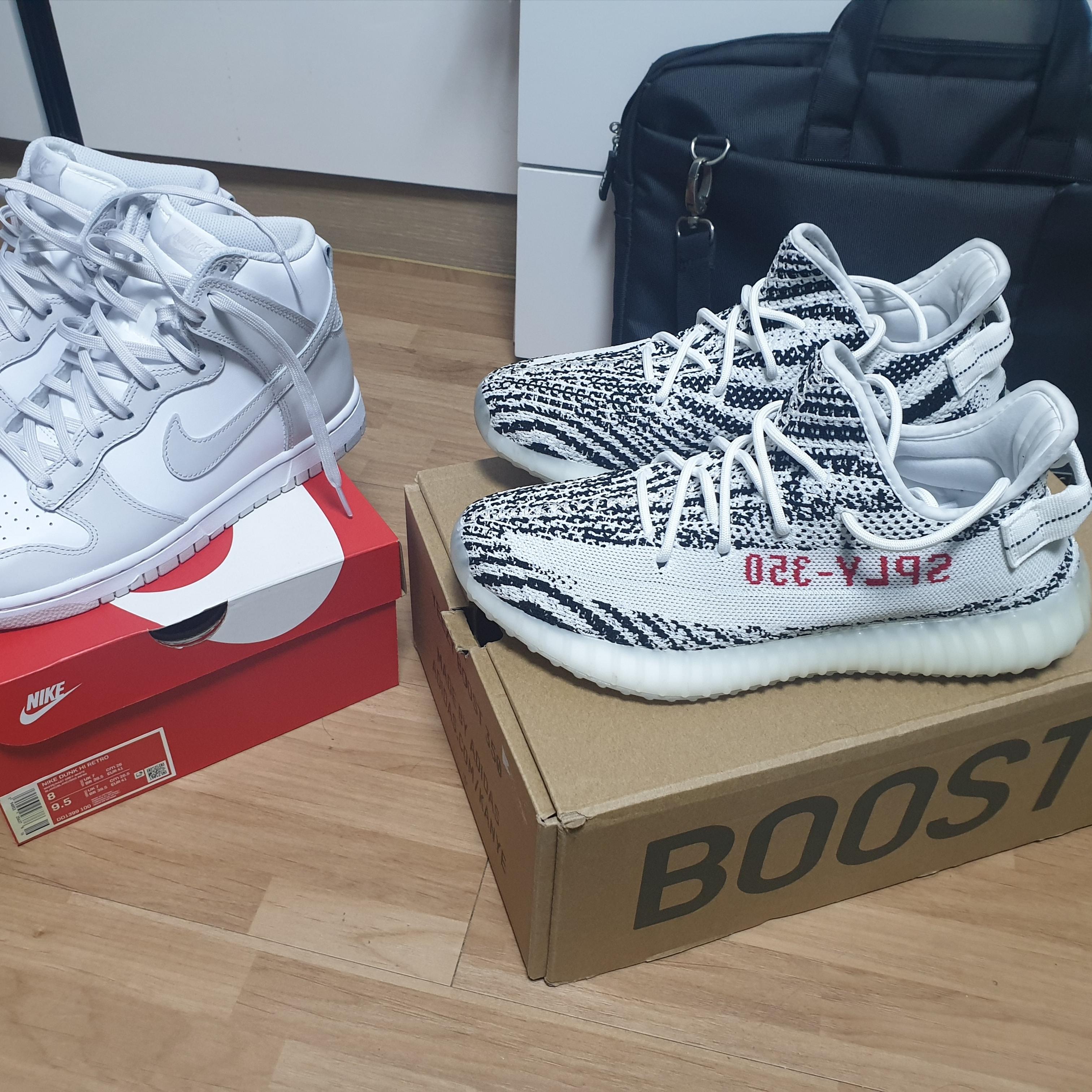 Adidas Yeezy Boost 350 V2 Zebra 2017/2019/2020, Nike Dunk High Retro Vast Grey 착용 스타일