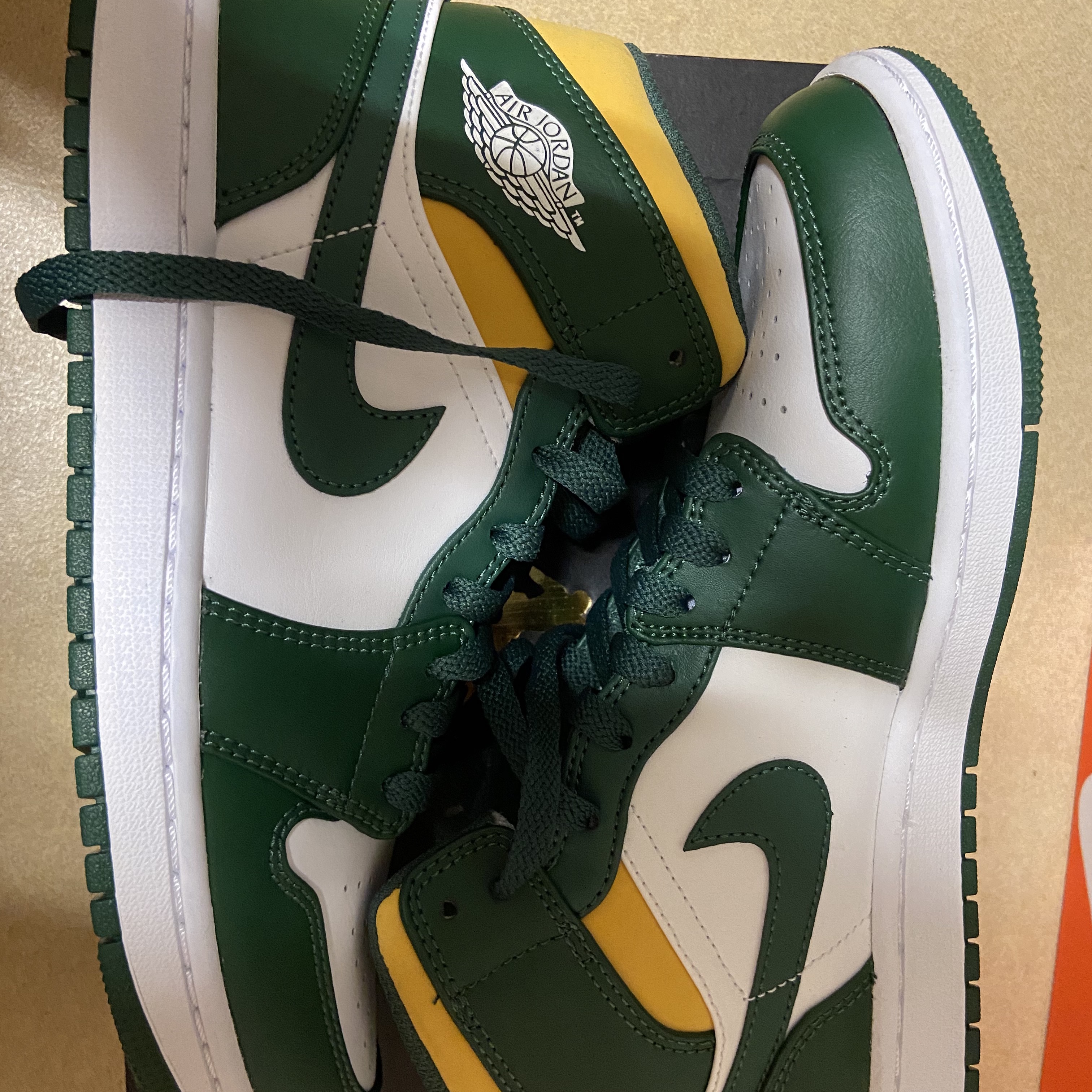 Jordan 1 KO Chicago 2021, Jordan 1 Mid Sonics 2021 착용 스타일 - 2