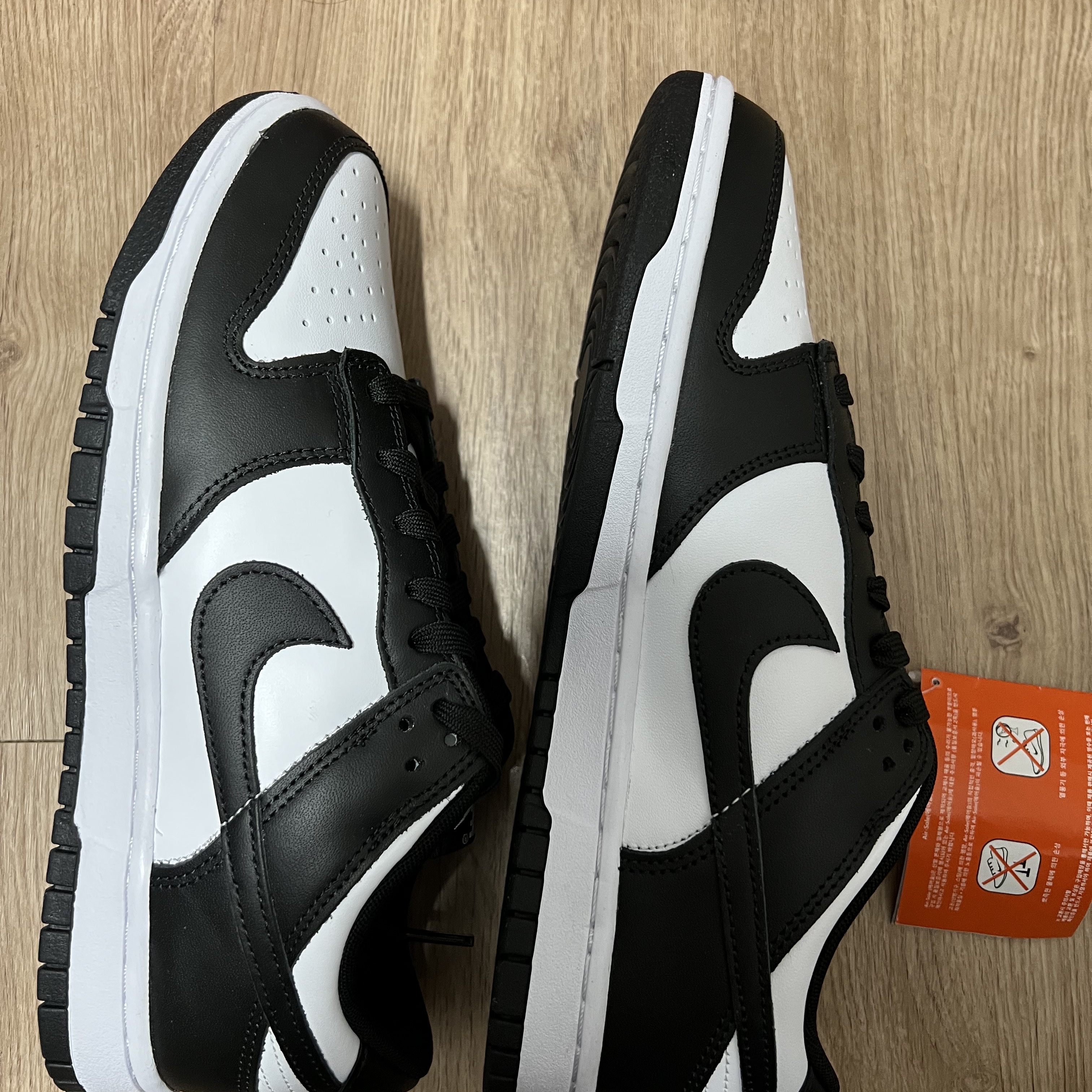 Nike Dunk Low Retro Black 착용 스타일