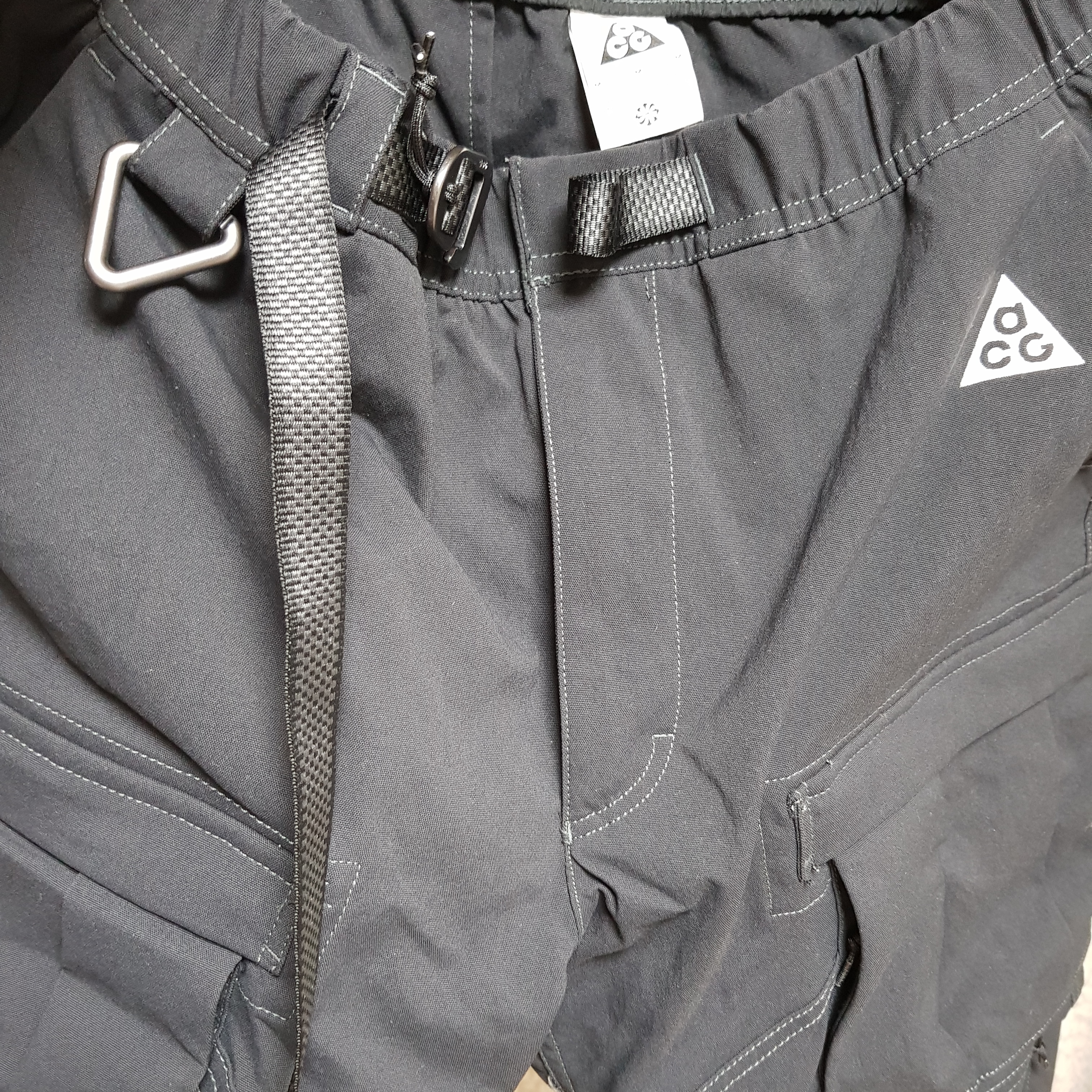 Nike ACG Smith Summit Cargo Pants Black Summit White - Asia 착용 스타일