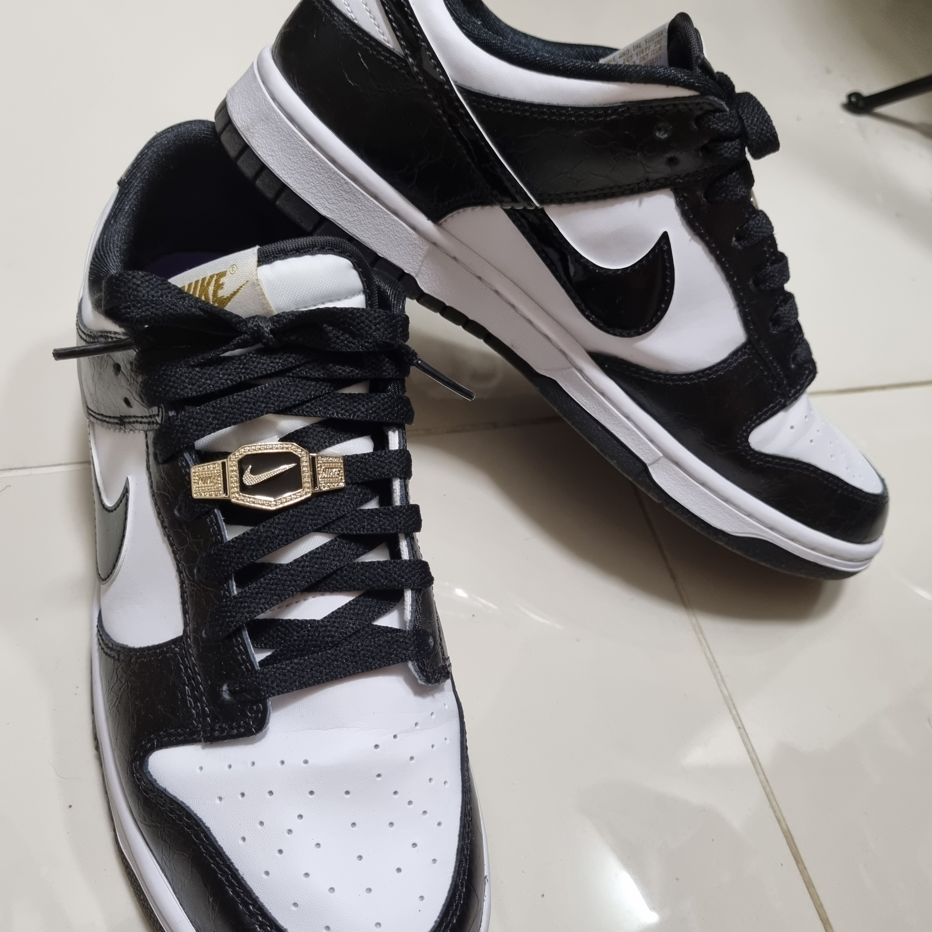 Nike Dunk Low Retro SE Black 착용 스타일