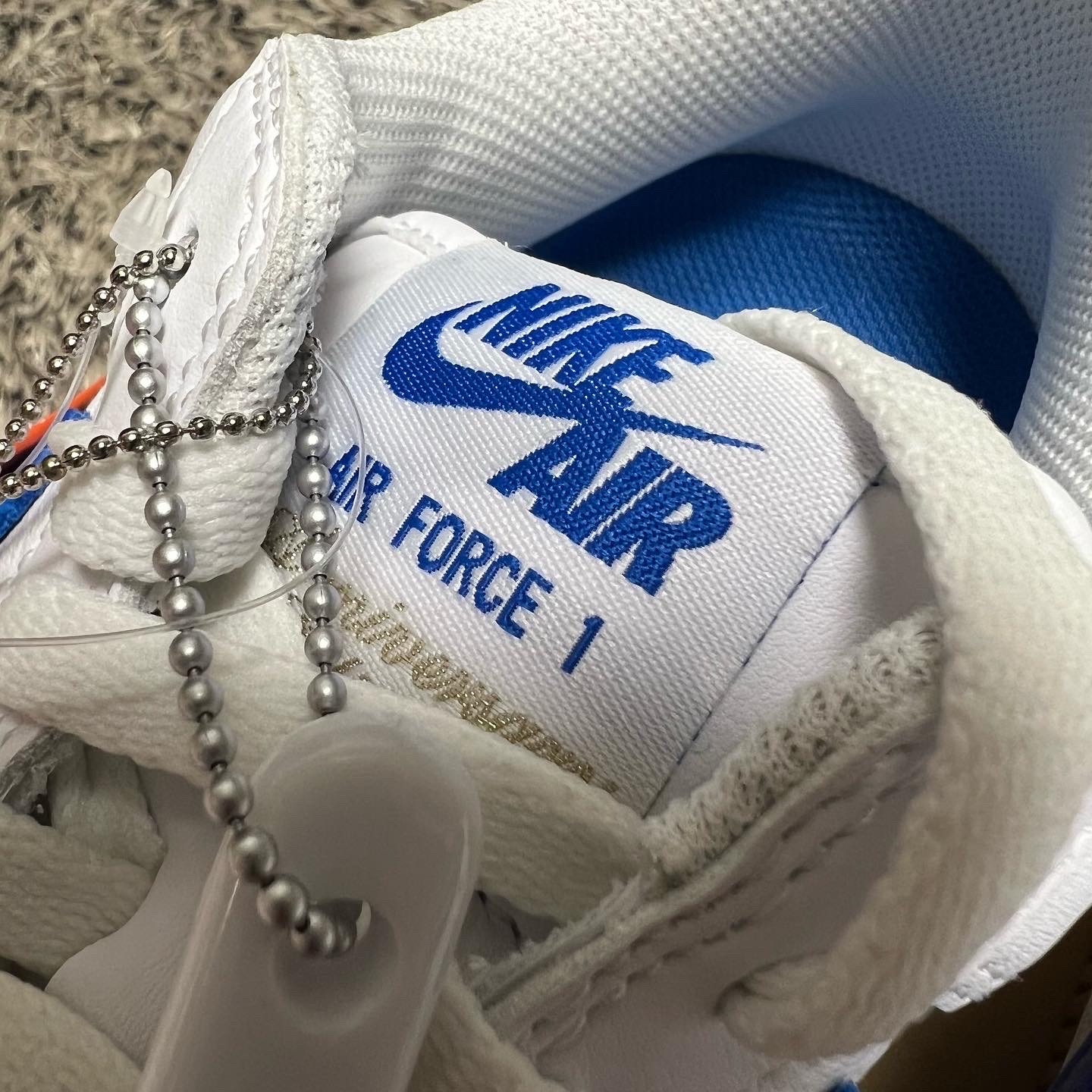Nike Air Force 1 Low Retro Color of the Month Varsity Royal 착용 스타일 - 2