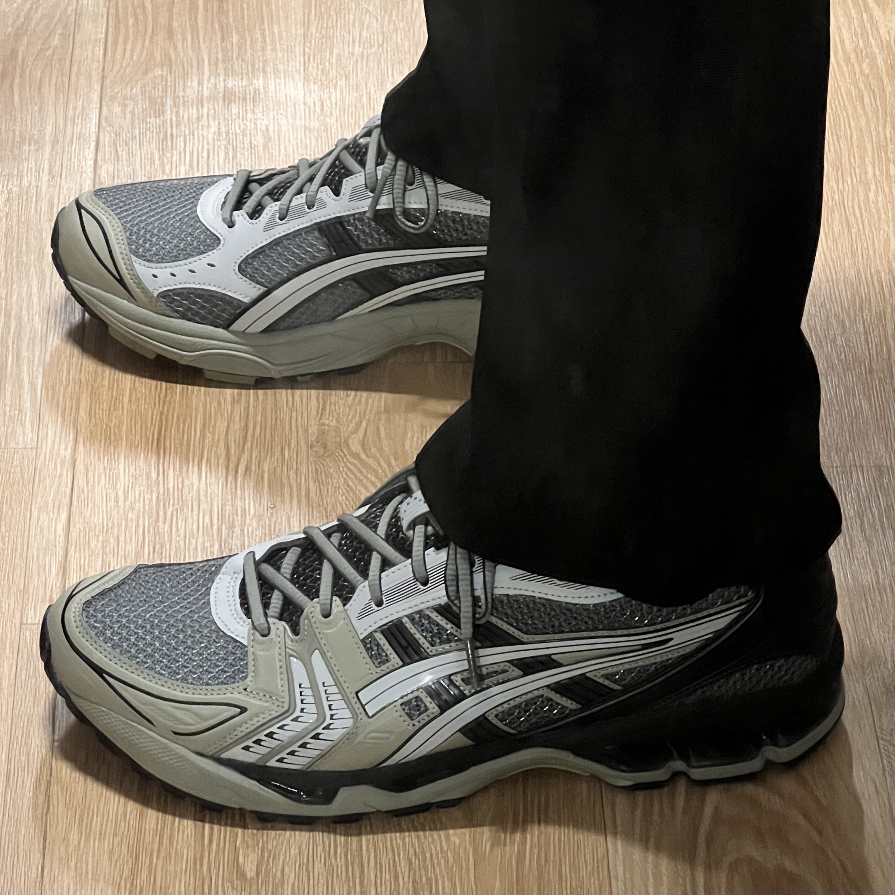 Asics UB1-S Gel-Kayano 14 Piedmont Grey 착용 스타일