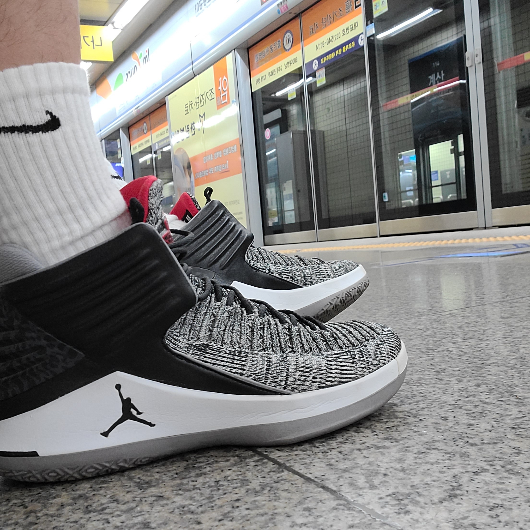Jordan XXXII Black Cement 착용 스타일 - 1