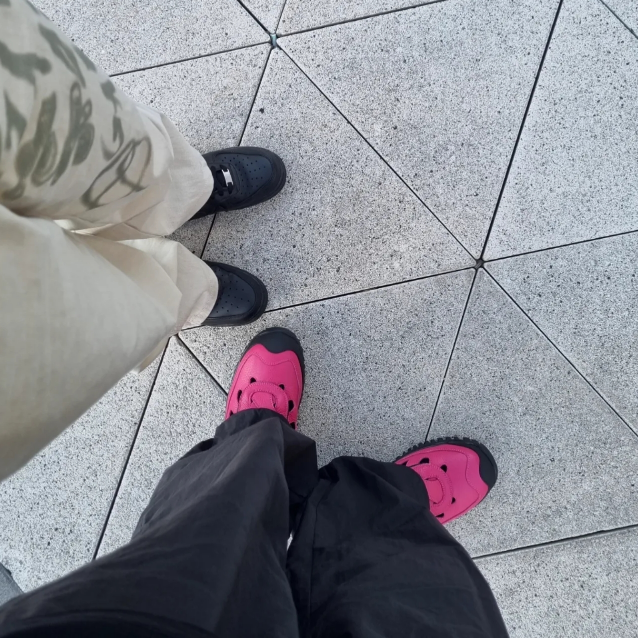Kiko Kostadinov Wessex Sabo Shock Pink 착용 스타일