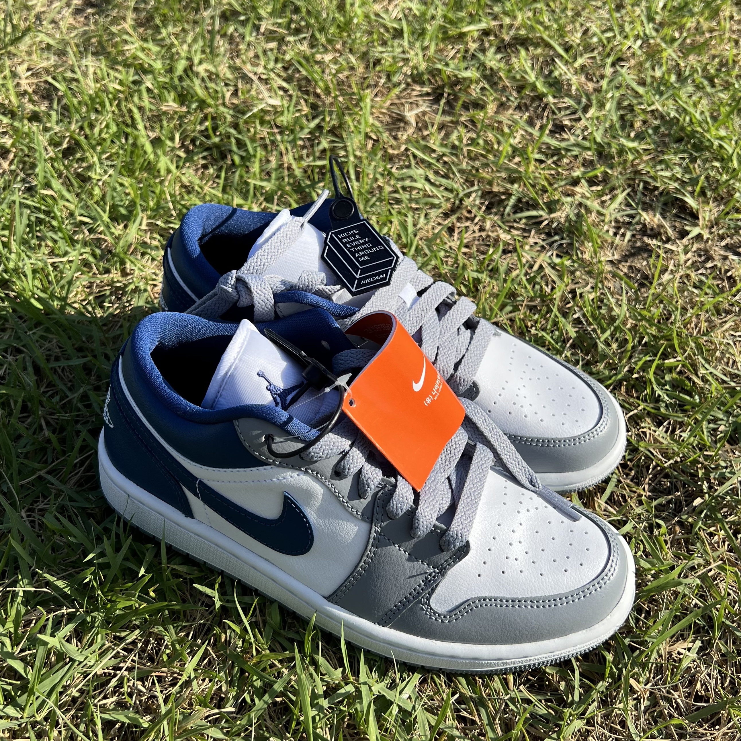 (W) Jordan 1 Low White Grey Blue 착용 스타일