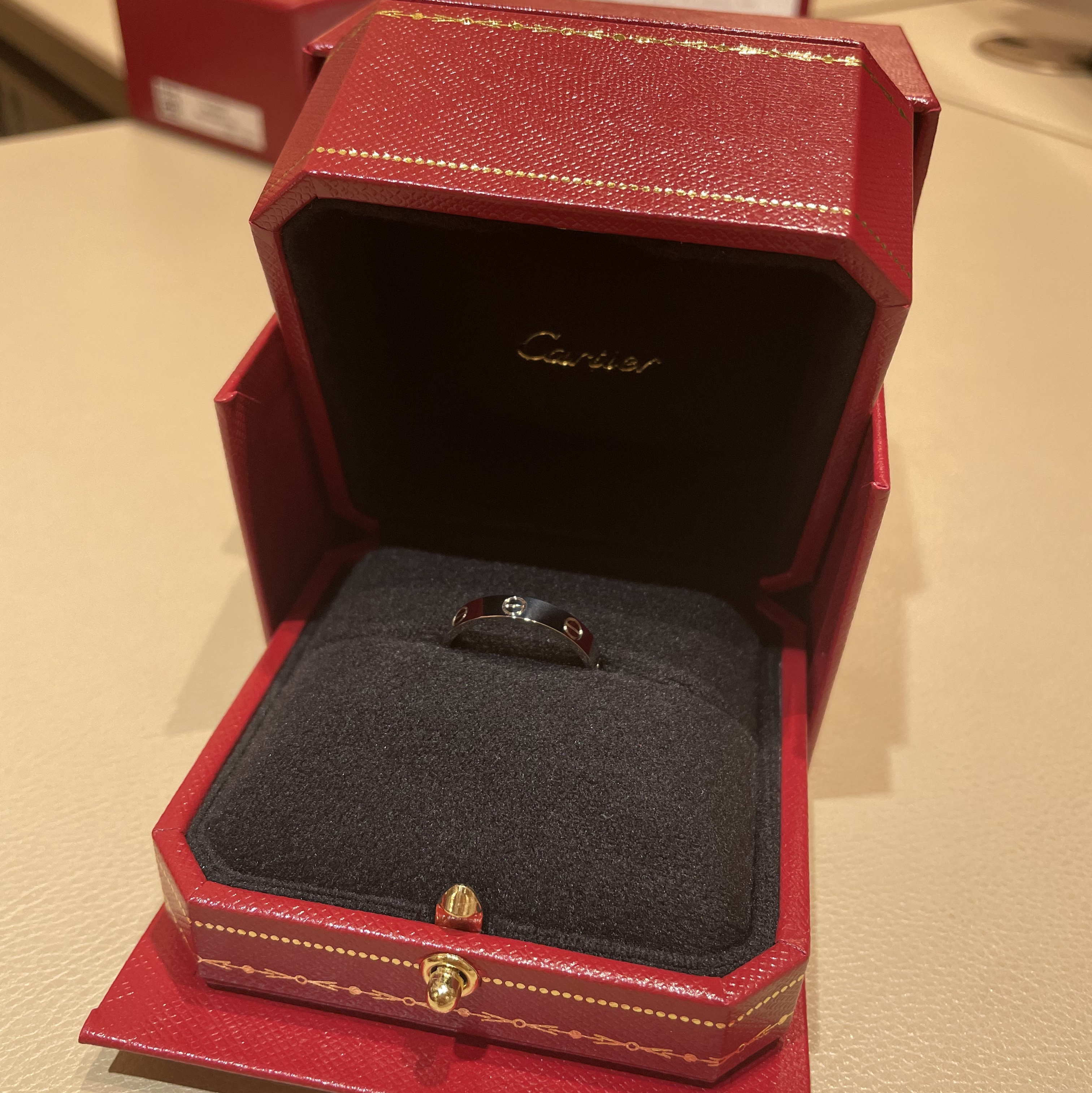Cartier Love Wedding Band White Gold, Bottega Veneta Bi-Fold Flap Wallet Porridge 착용 스타일 - 2