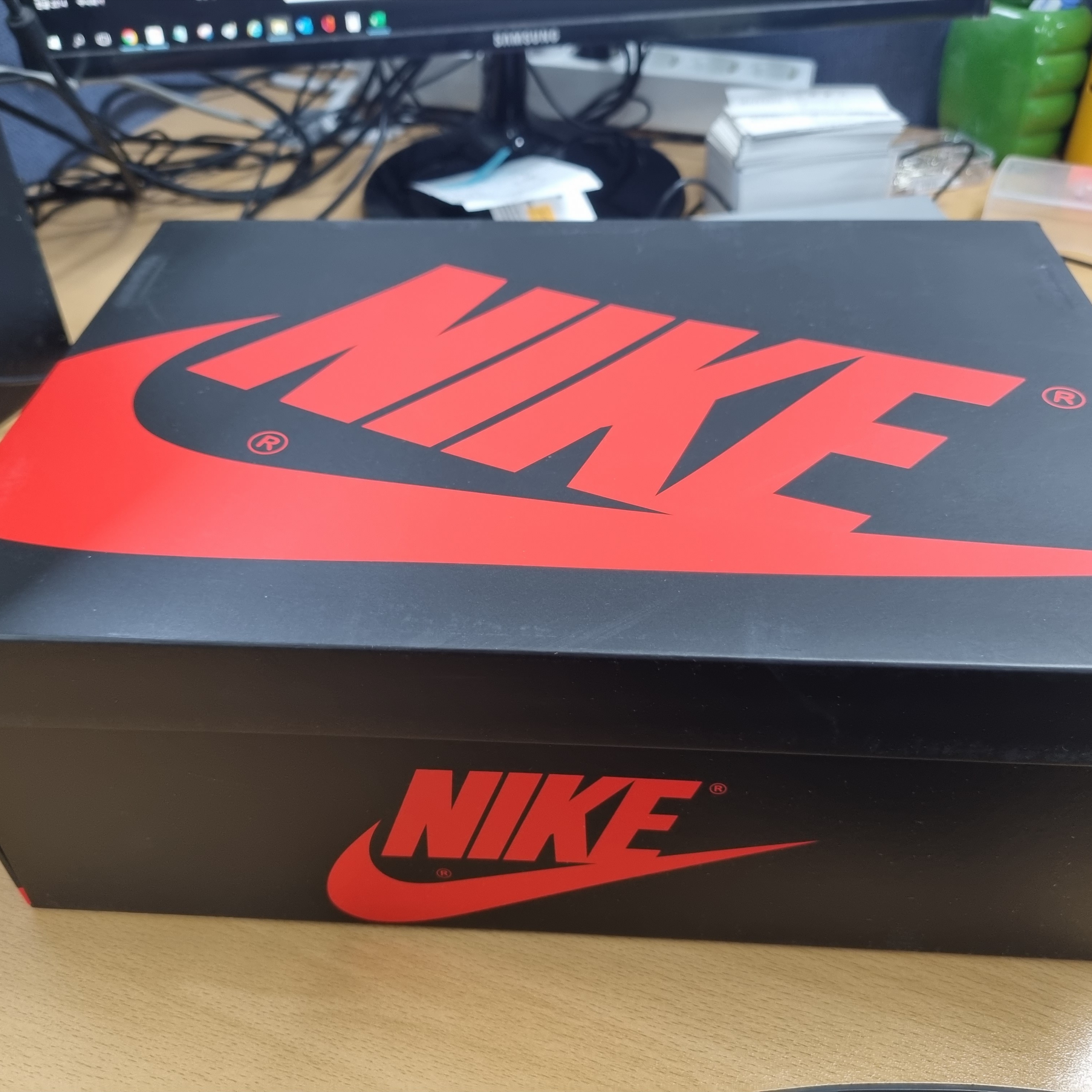 Jordan 1 Retro Low OG EX Black and Smoke Grey 착용 스타일 - 3
