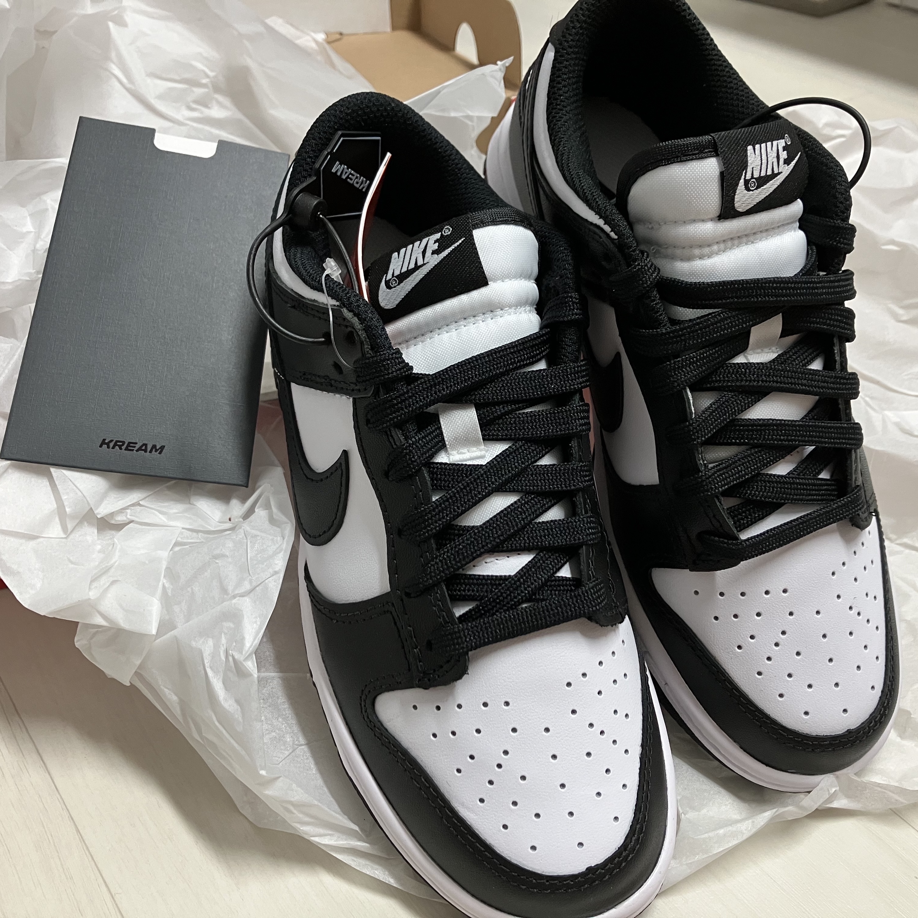 (W) Nike Dunk Low Black 착용 스타일