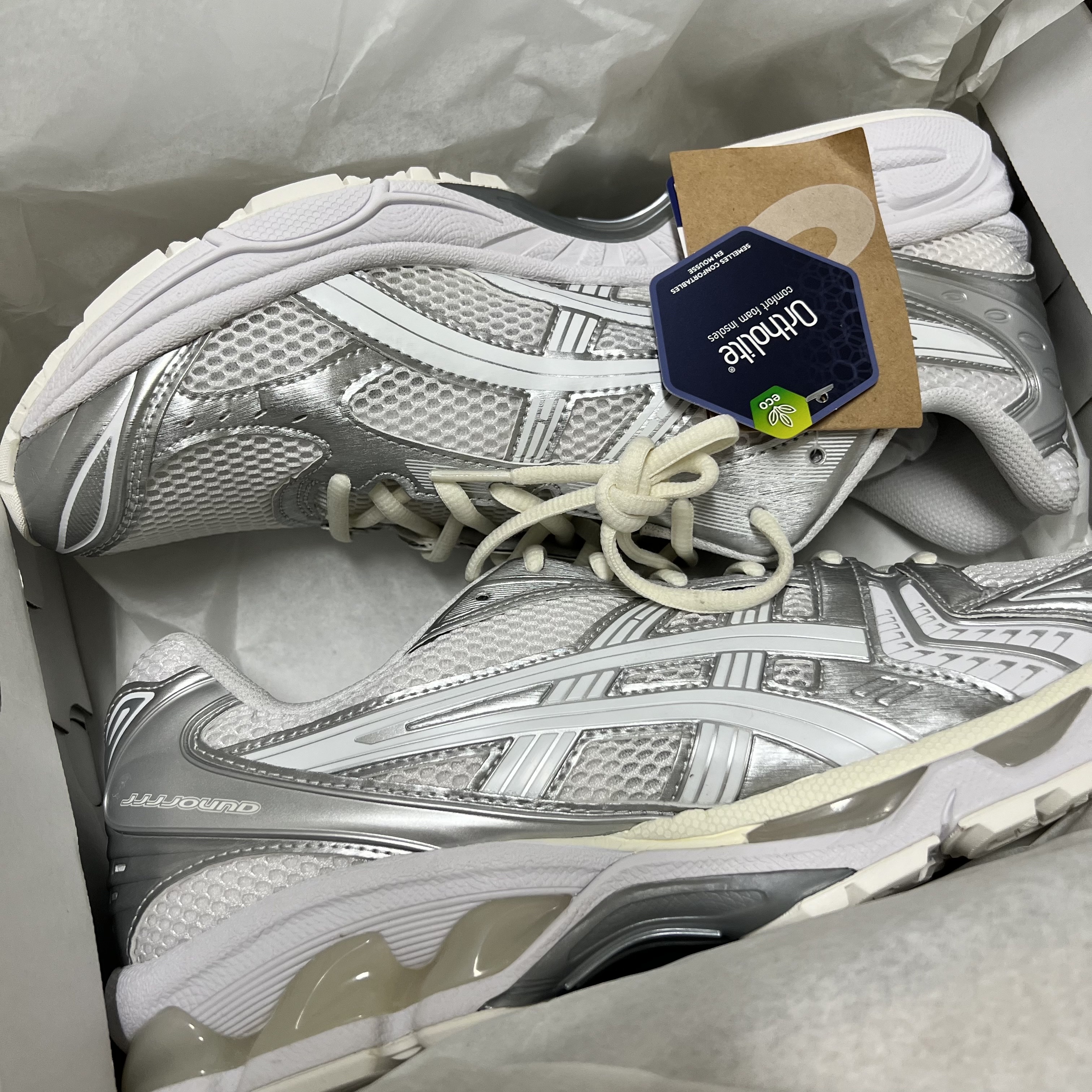 Asics x JJJJound Gel-Kayano 14 Silver White 착용 스타일