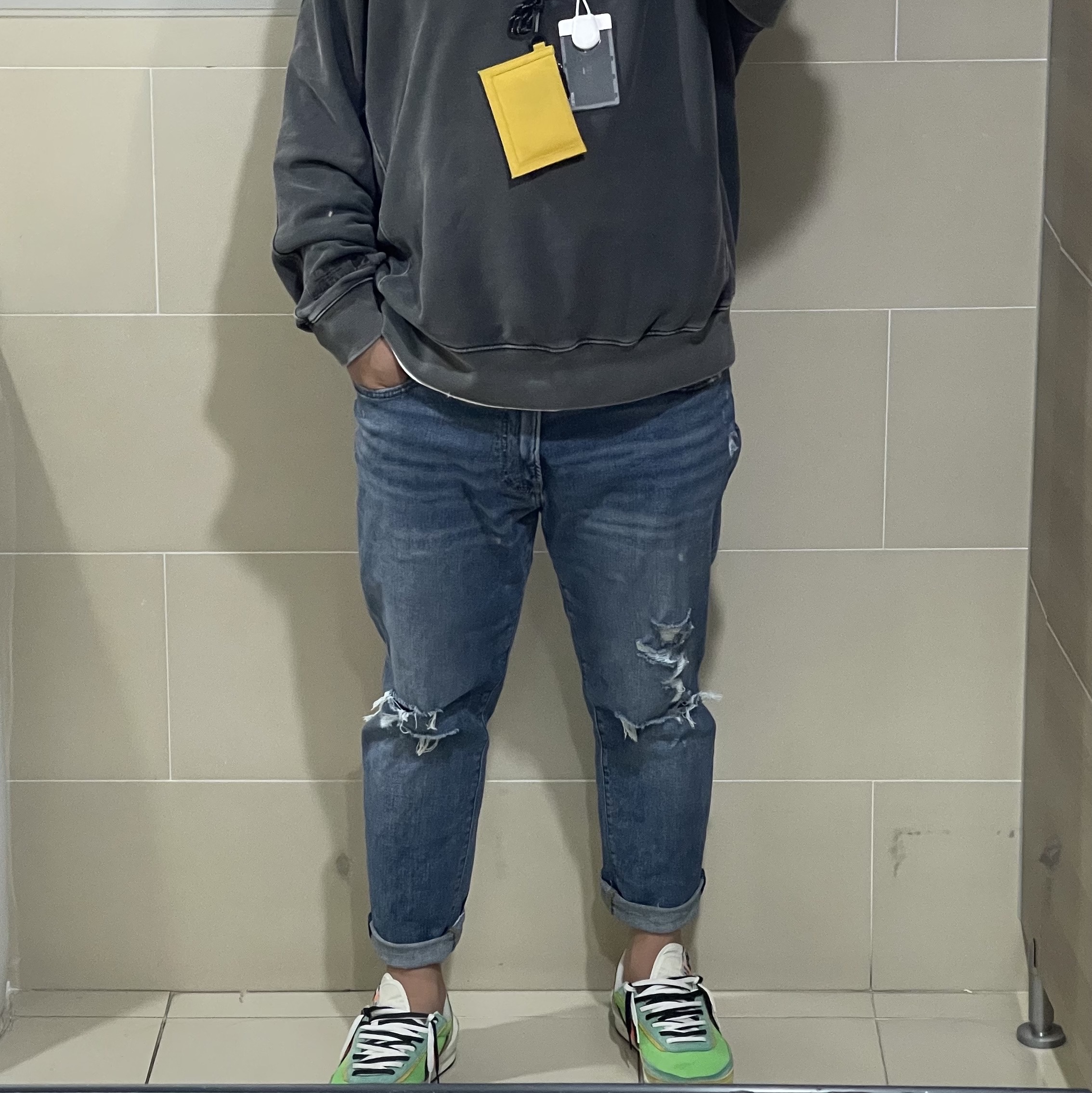 Nike x Sacai LDWaffle Green Multi 착용 스타일