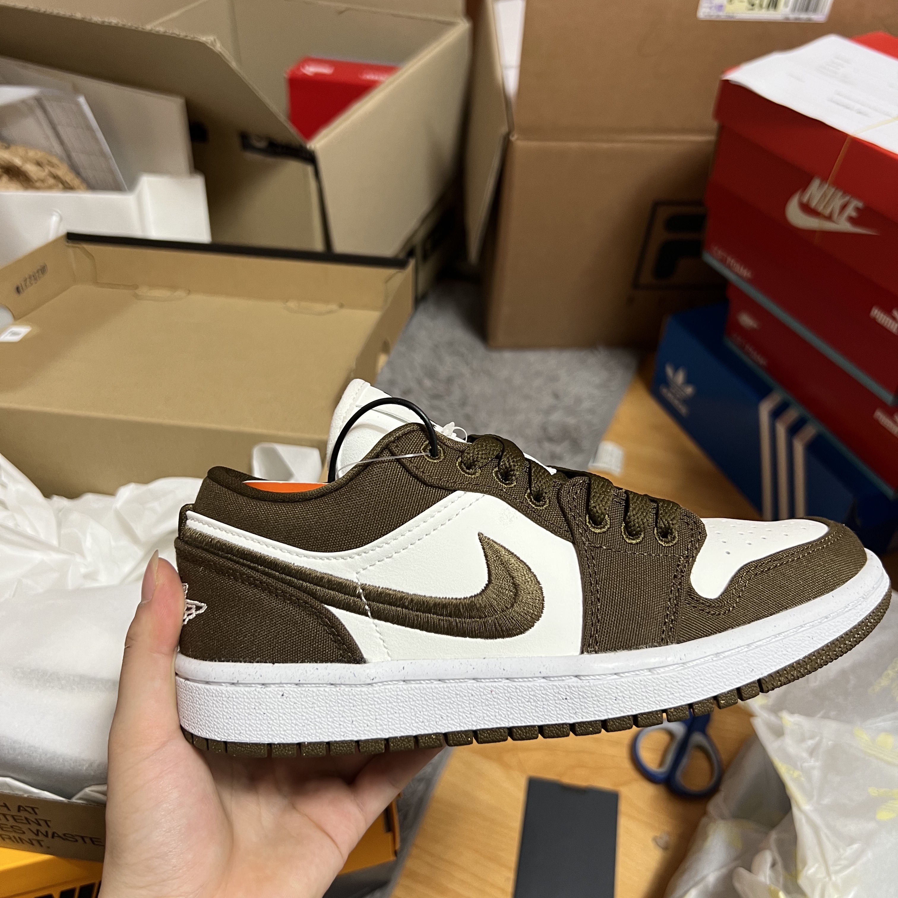 Jordan 1 Retro High OG Taxi, (GS) Jordan 1 Retro High OG Taxi 착용 스타일 - 3