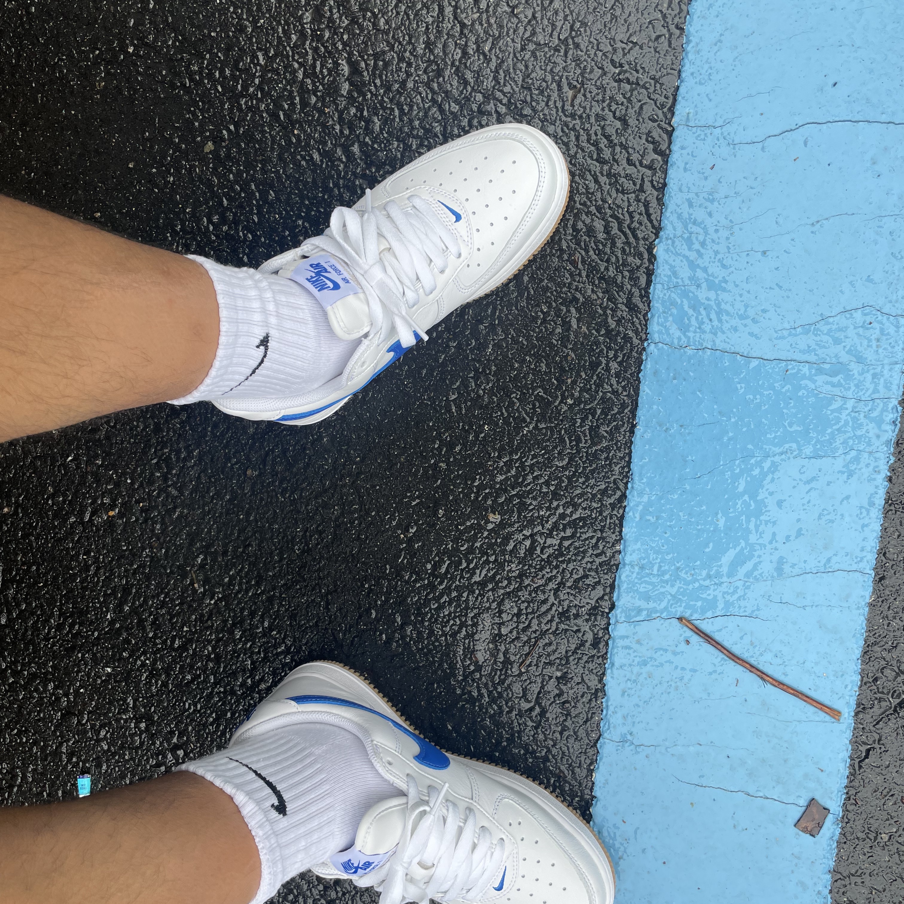 Nike Air Force 1 Low Retro Color of the Month Varsity Royal 착용 스타일