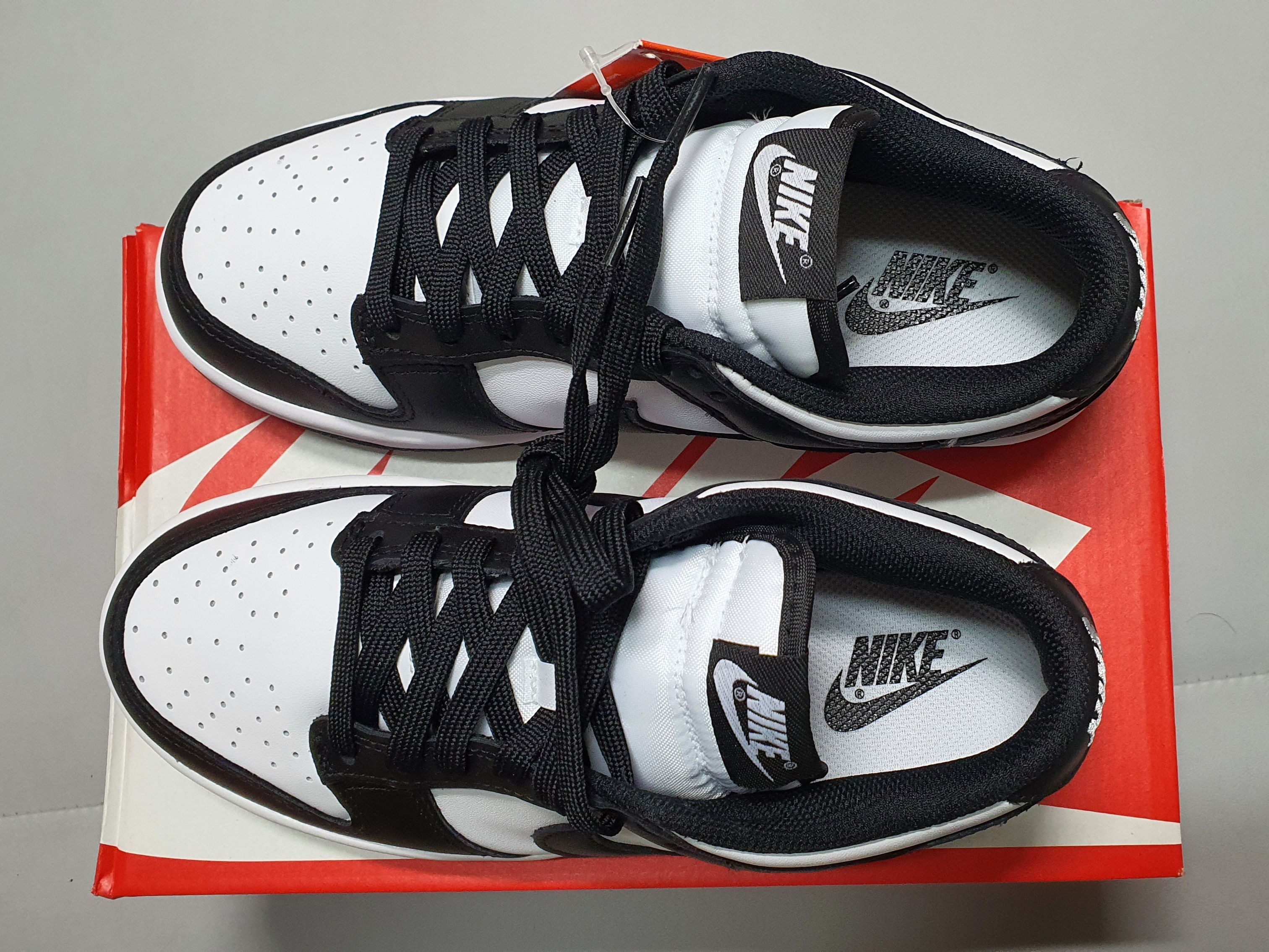 (W) Nike Dunk Low Black 착용 스타일 - 2