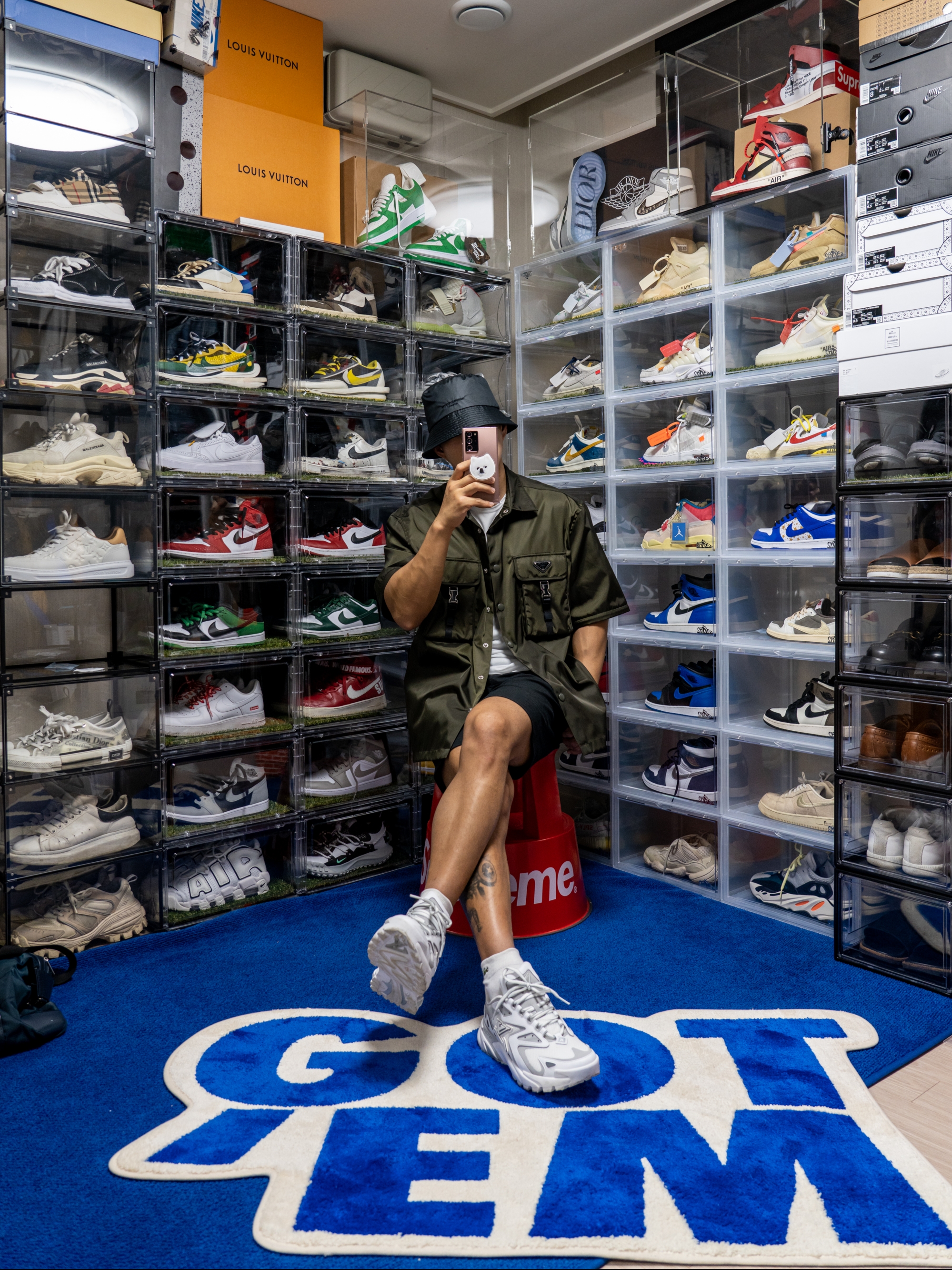 Wooyoungmi Bucket Hat Black - 22SS, Louis Vuitton Runner Tatic Sneakers White 착용 스타일 - 1
