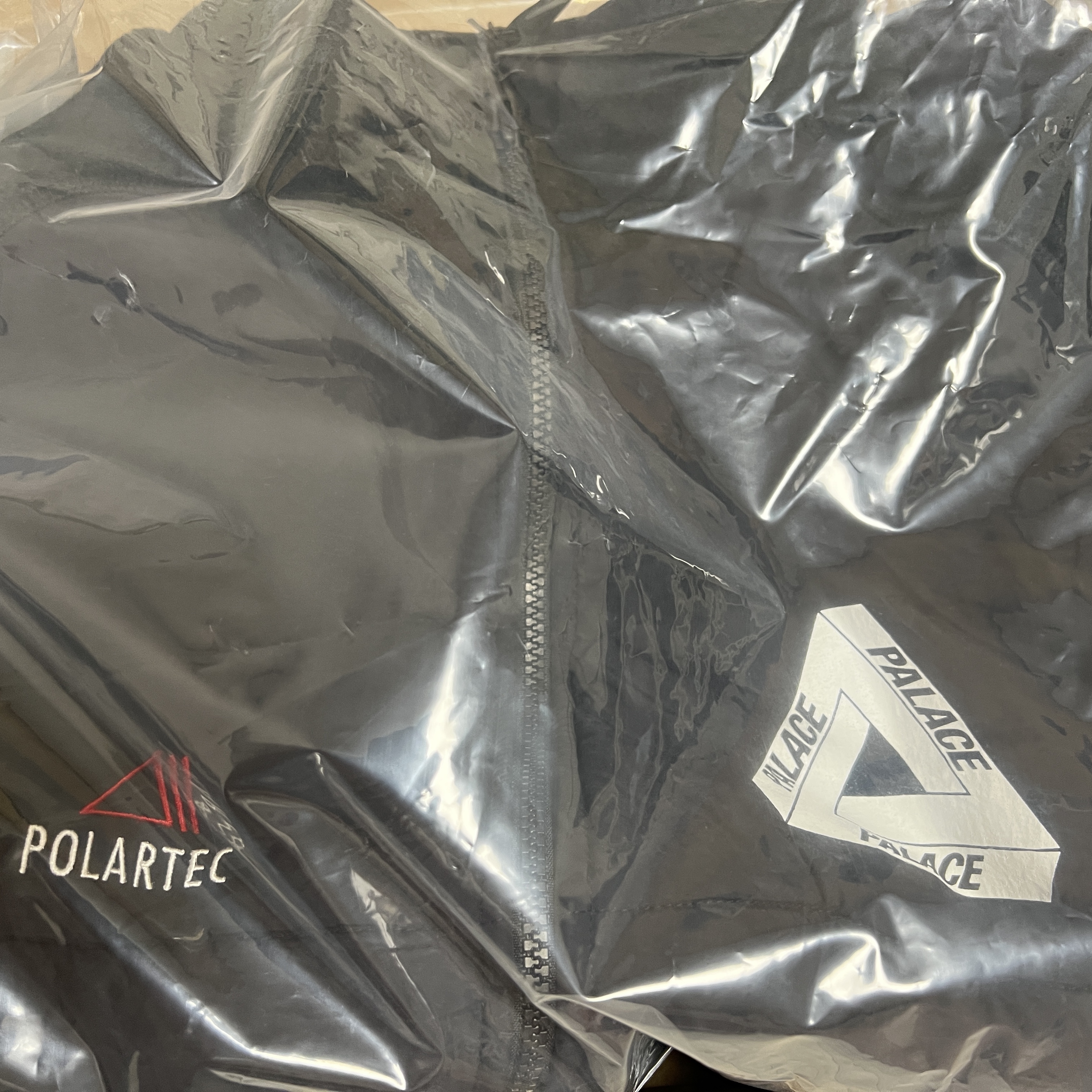 Palace Polartec Shell Jacket Black - 22FW 착용 스타일