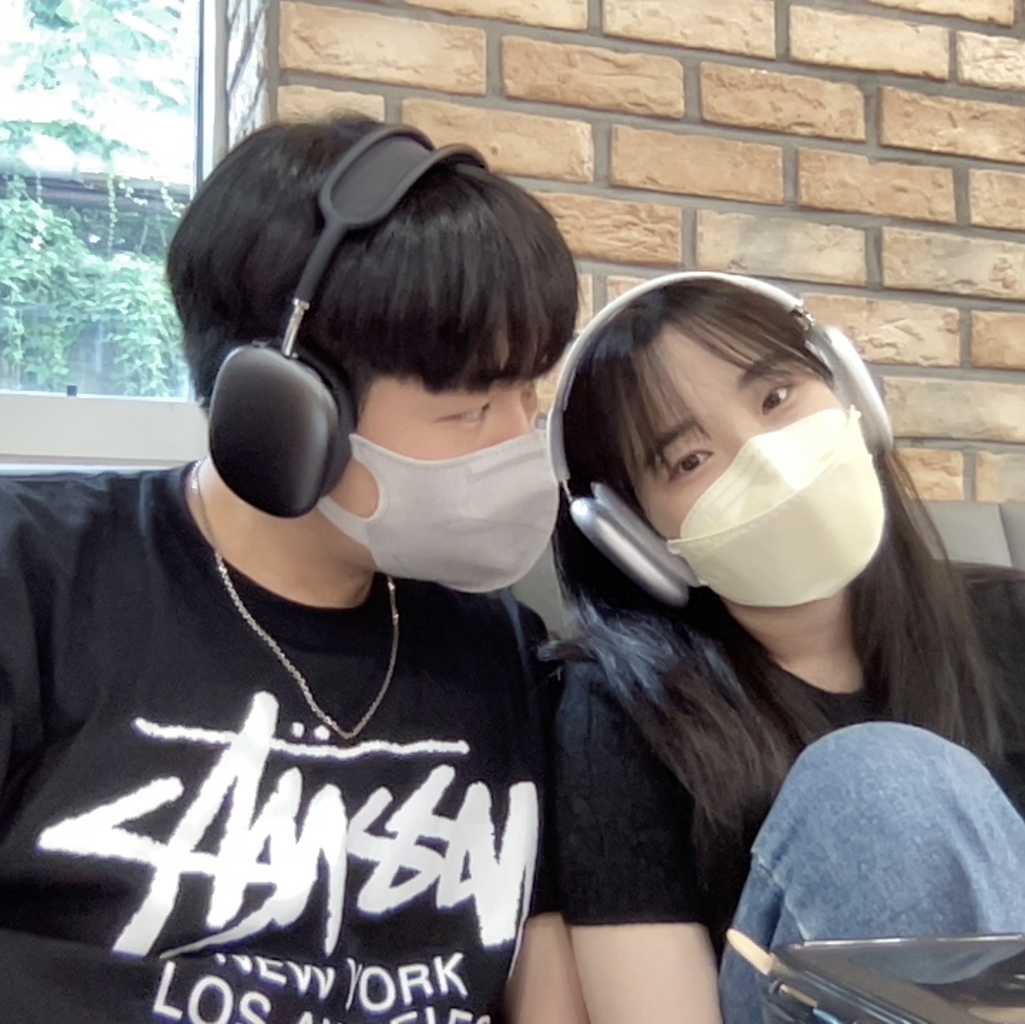 Apple AirPods Max Lightning Space Gray (Korean Ver.), Apple AirPods Max Lightning Silver (Korean Ver.) 착용 스타일 - 1