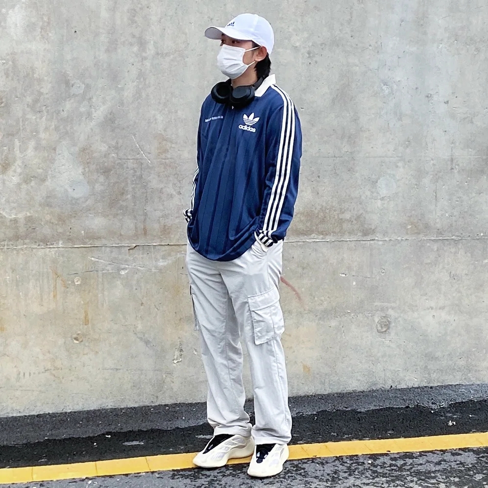 Adidas Yeezy 700 V3 Azael 2022/2023, Adidas Yeezy 700 V3 Azael 2019 착용 스타일 - 2