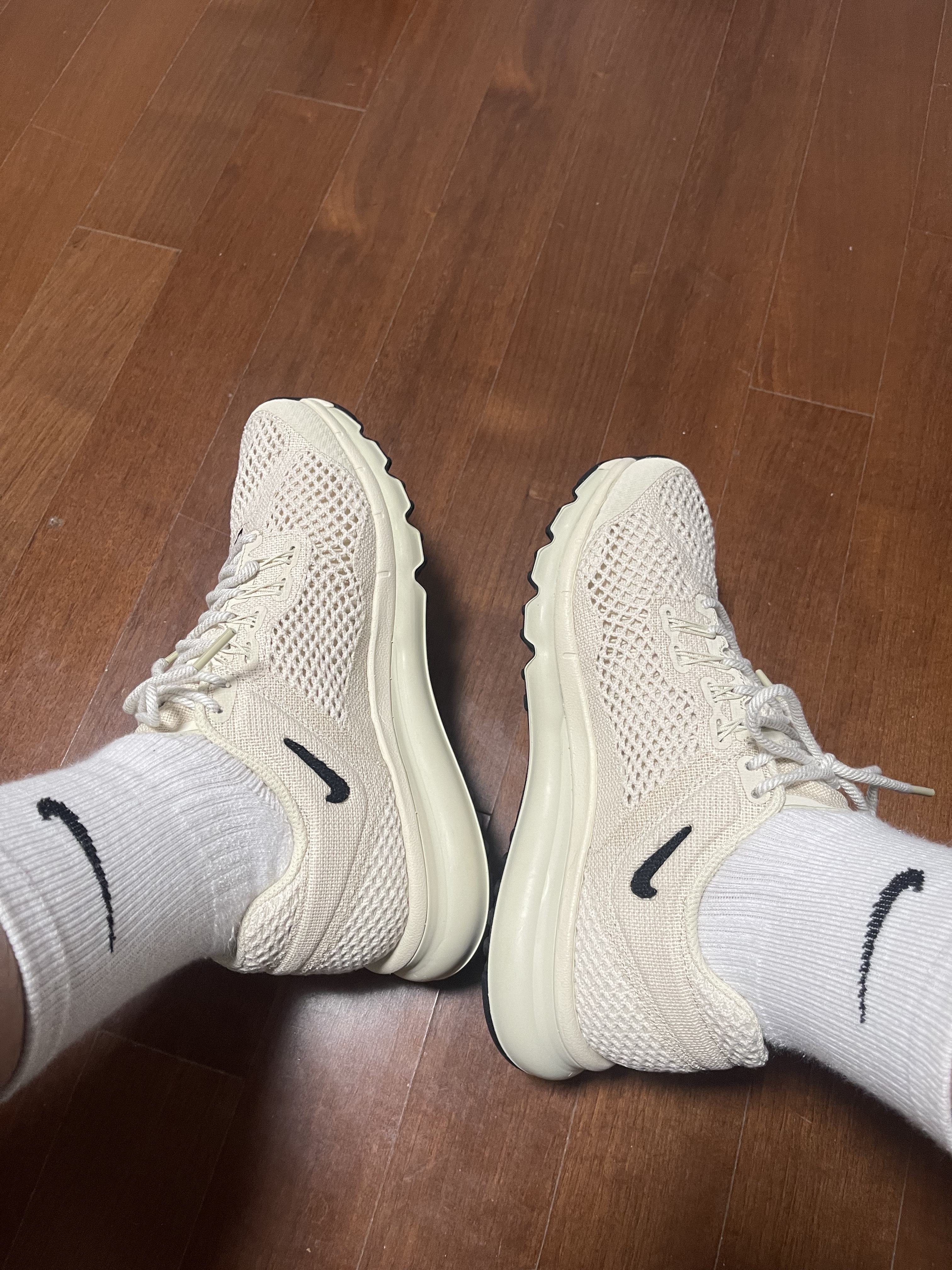 Nike x Stussy Air Max 2013 Fossil 착용 스타일 - 2
