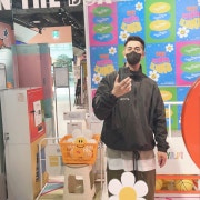 KREAM 프로필 이미지