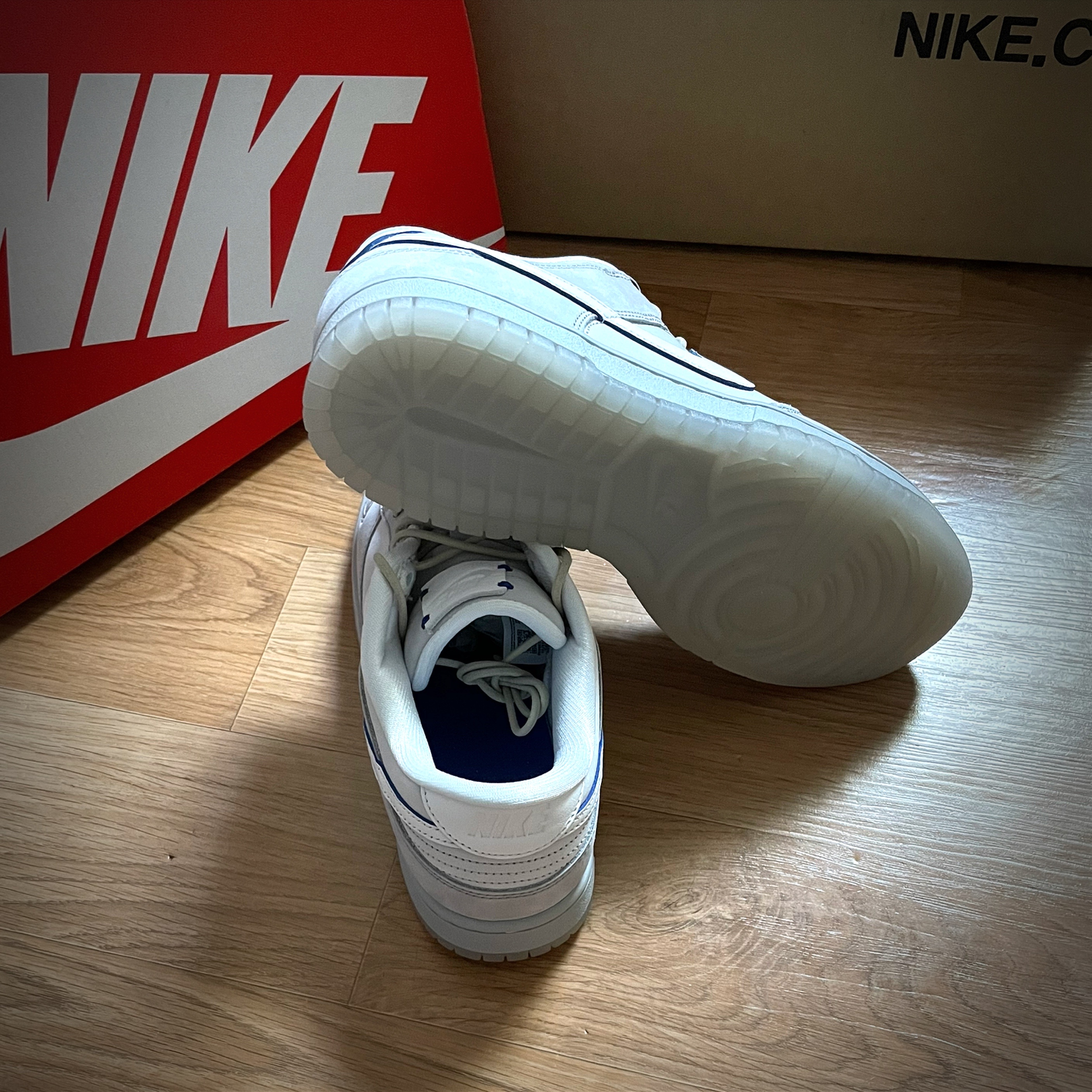 Nike Dunk Low Wolf Grey and Pure Platinum 착용 스타일 - 3