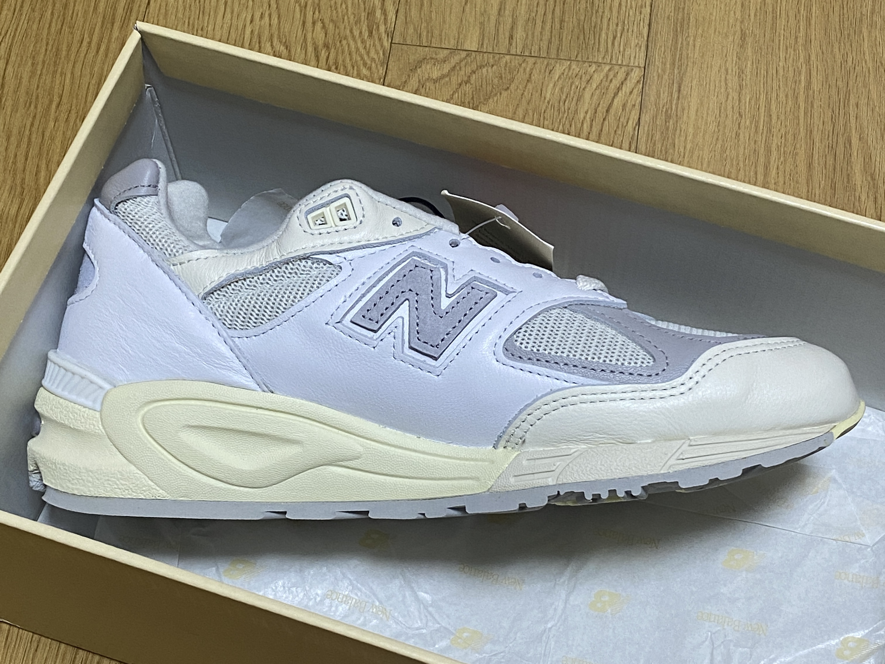 New Balance 990v2 Made in USA Sea Salt 착용 스타일