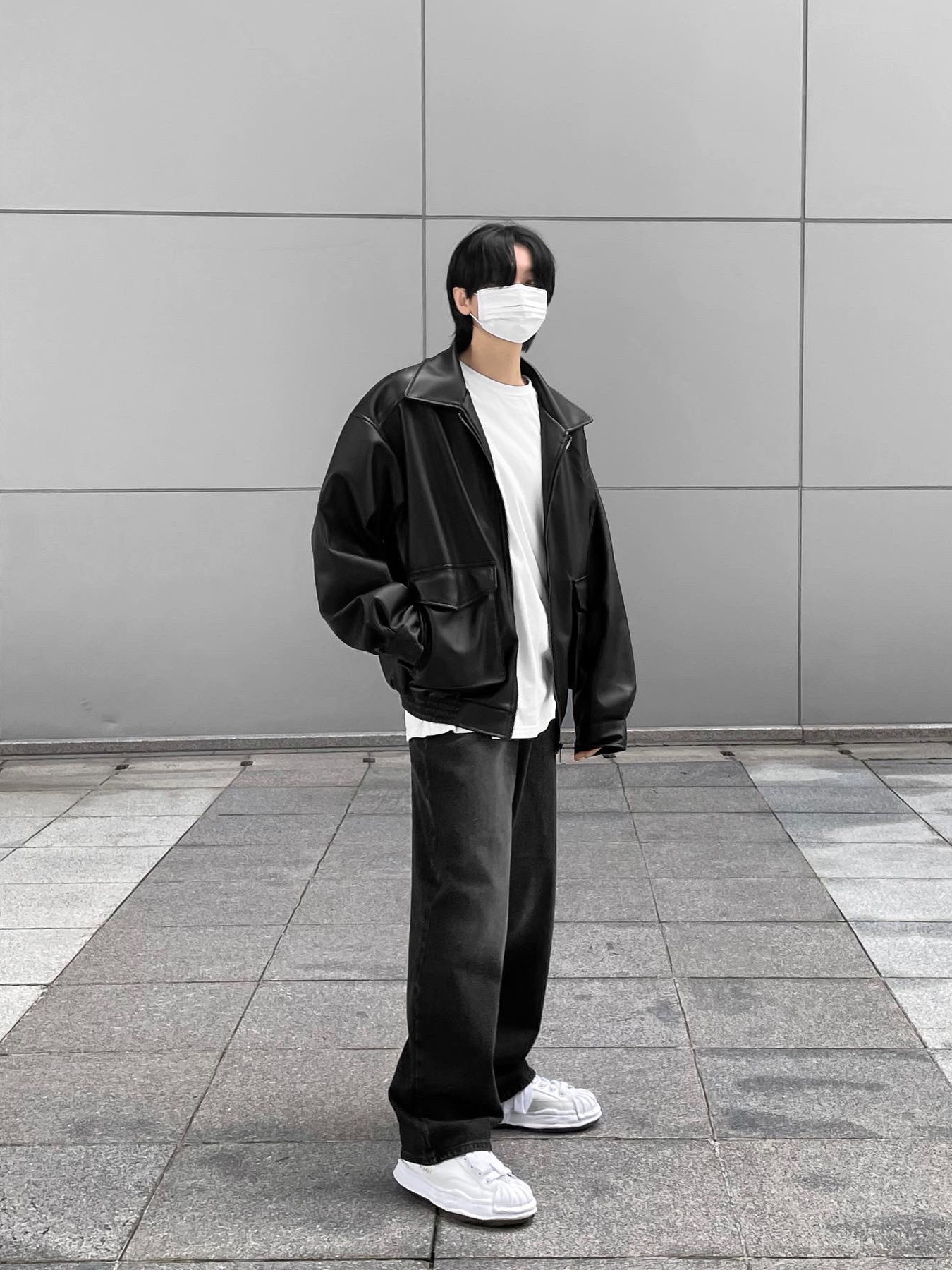 Maison Mihara Yasuhiro Blakey OG Sole Canvas Low-top Sneakers White 착용 스타일 - 5