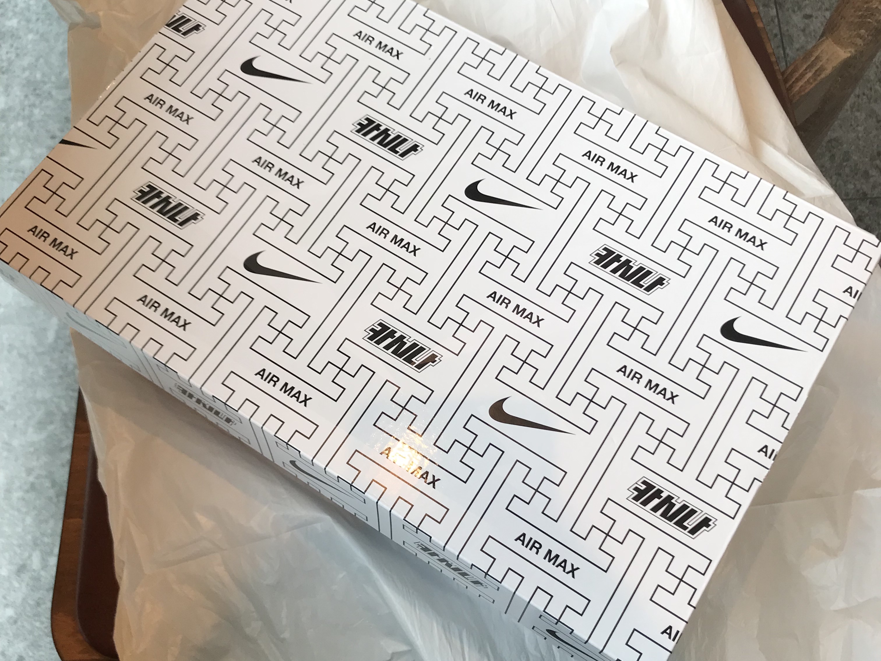 Nike x Kasina Air Max 1 SP Won-Ang Particle Grey, Nike x Kasina Air Max 1 SP Won-Ang Orange 착용 스타일 - 1