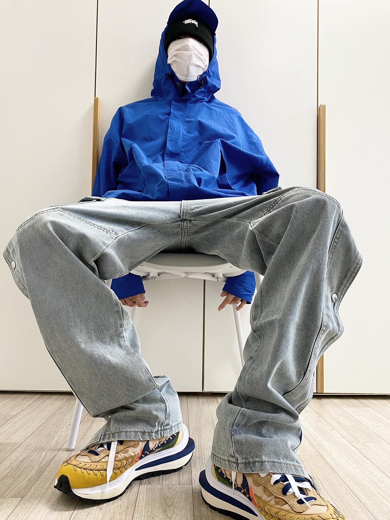 Nike x Stussy Cuff Beanie Black, Nike x Sacai x Jean Paul Gaultier VaporWaffle Sesame Blue Void 착용 스타일 - 1