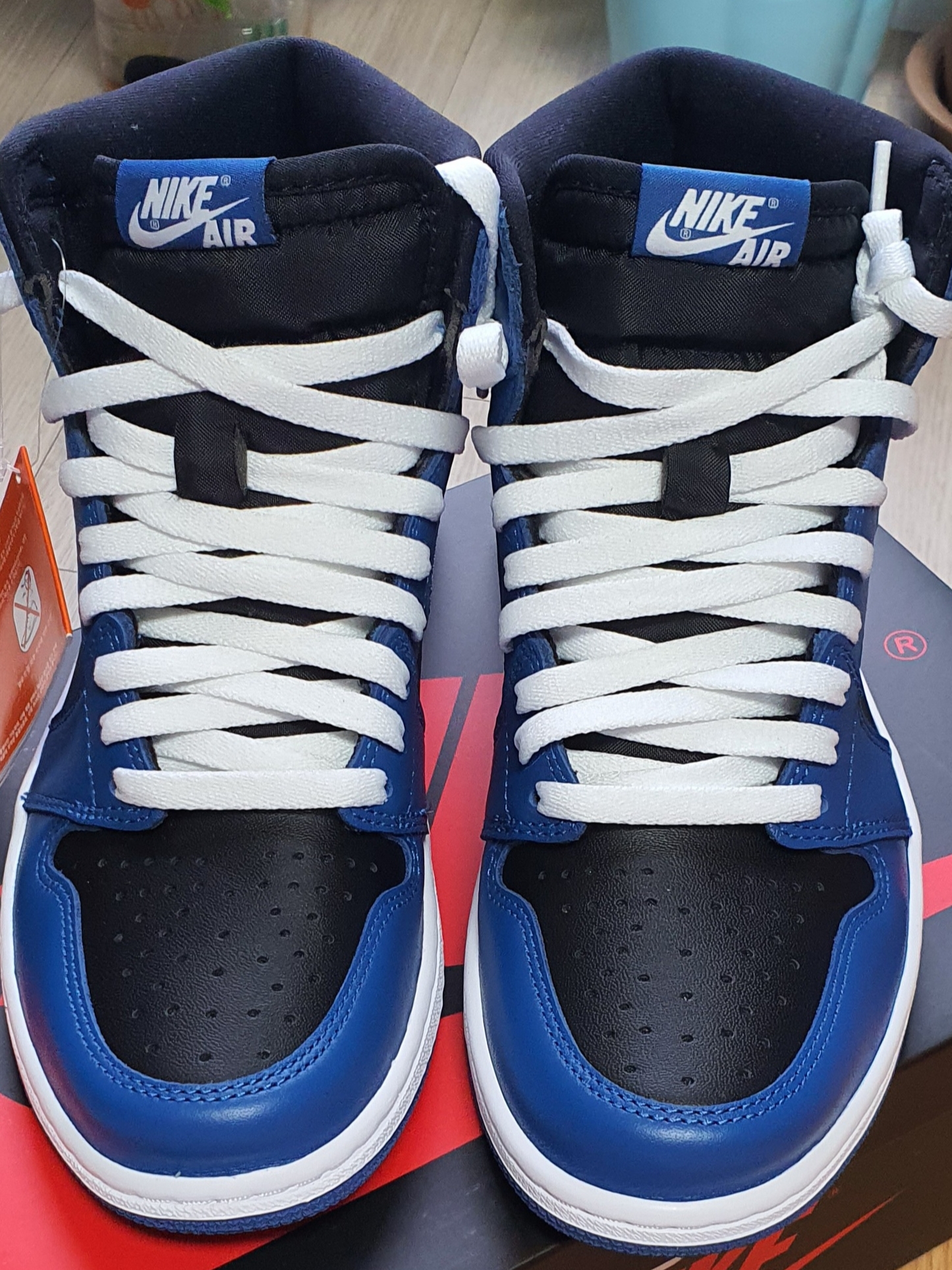 Jordan 1 Retro High OG Dark Marina Blue 착용 스타일 - 1