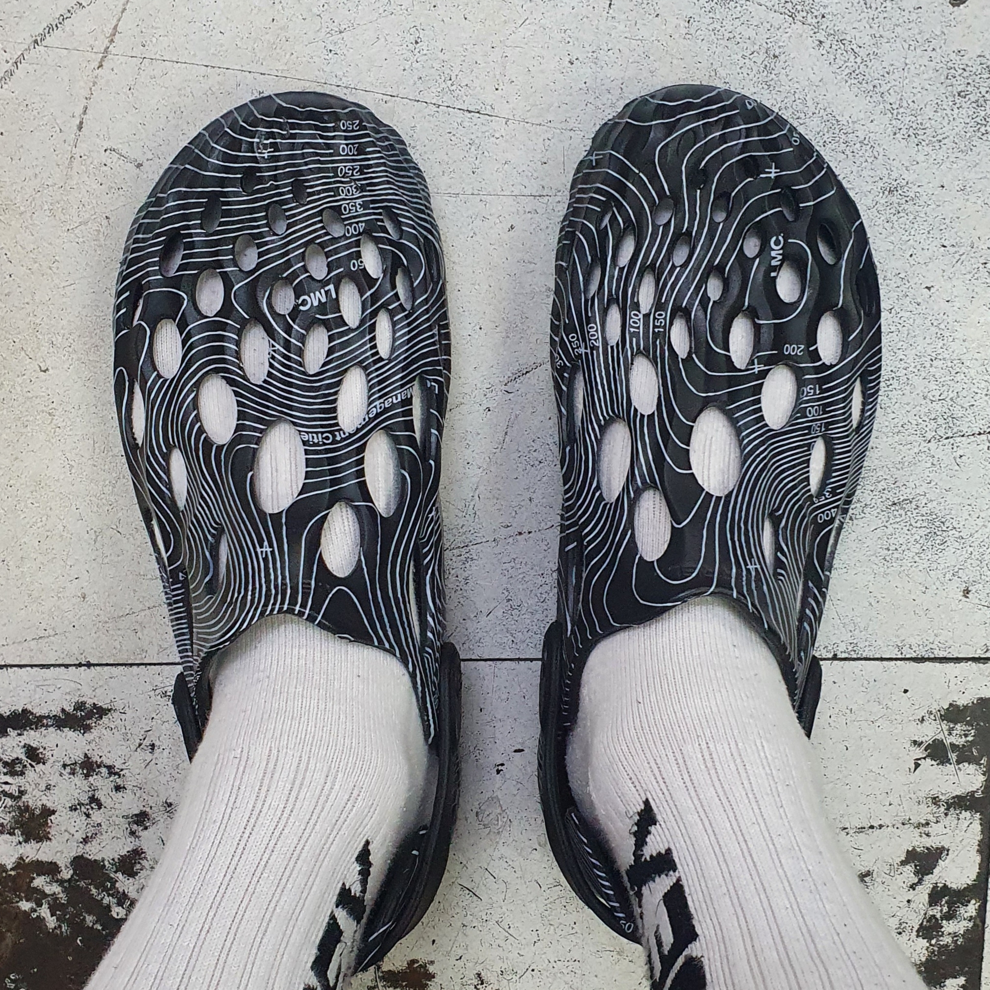 Merrell x LMC Hydro Moc Black 착용 스타일
