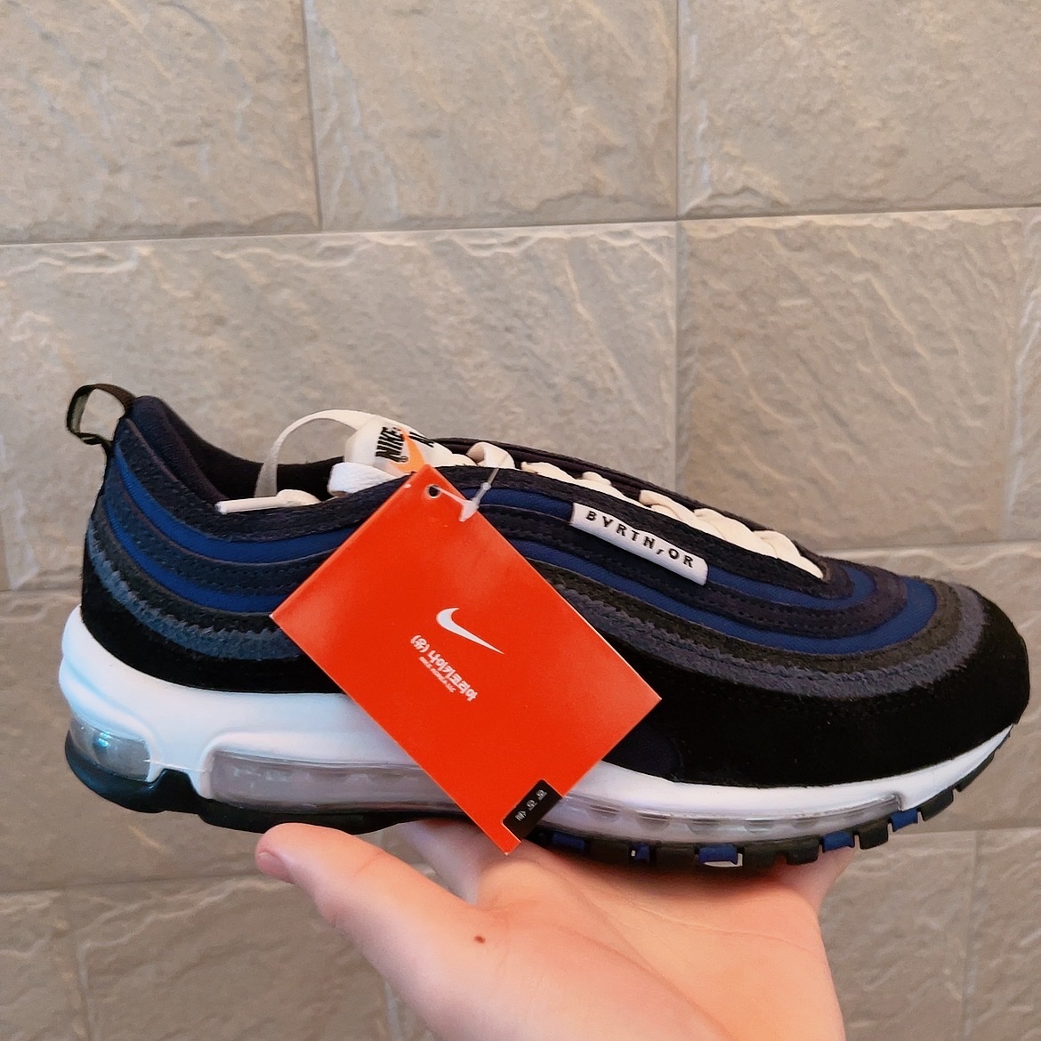 Nike Air Max 97 SE Air max Running Club Black Deep Royal Blue 착용 스타일 - 2