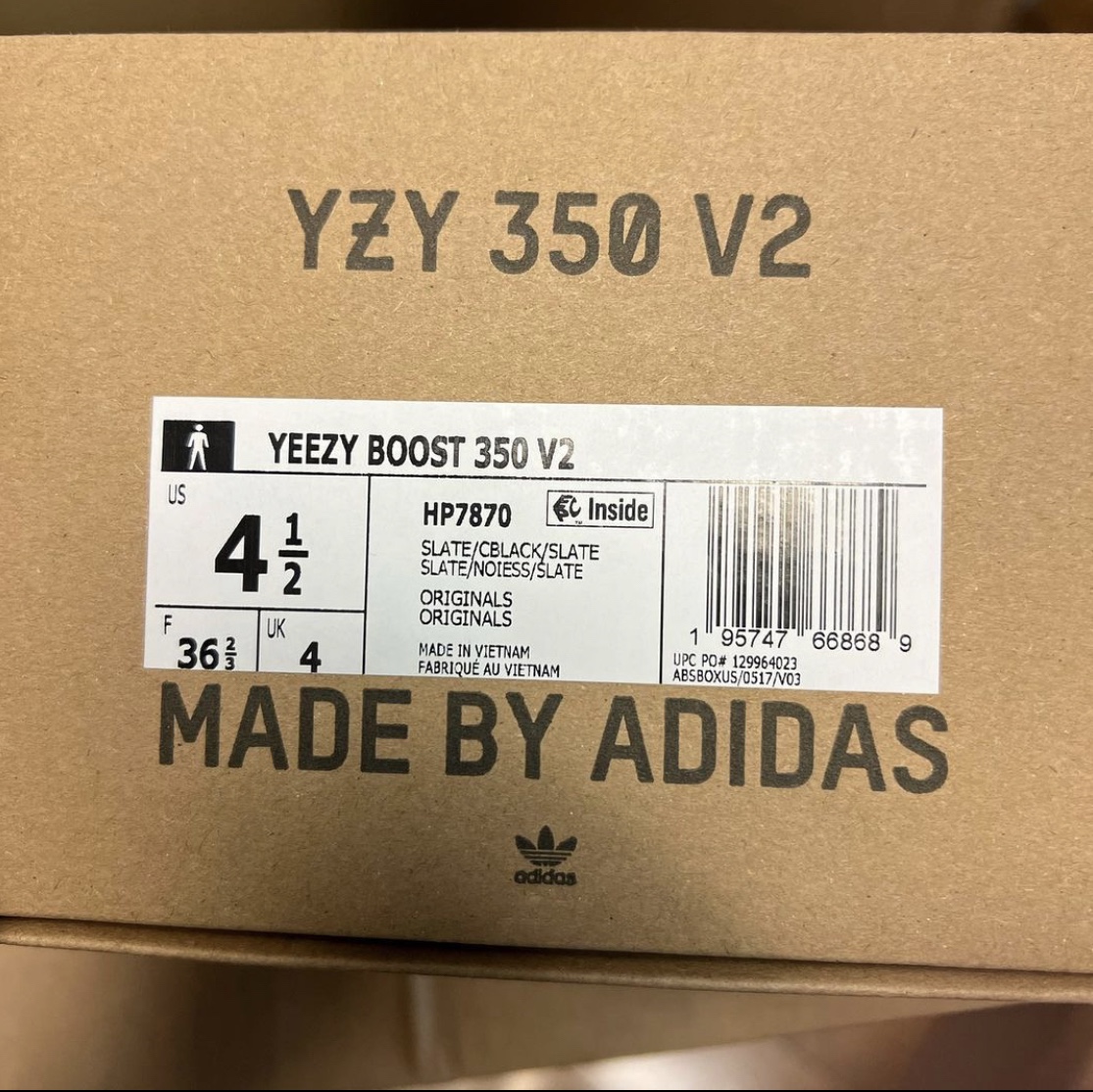 Adidas Yeezy Boost 350 V2 Slate Core Black 2022/2023 착용 스타일 - 4