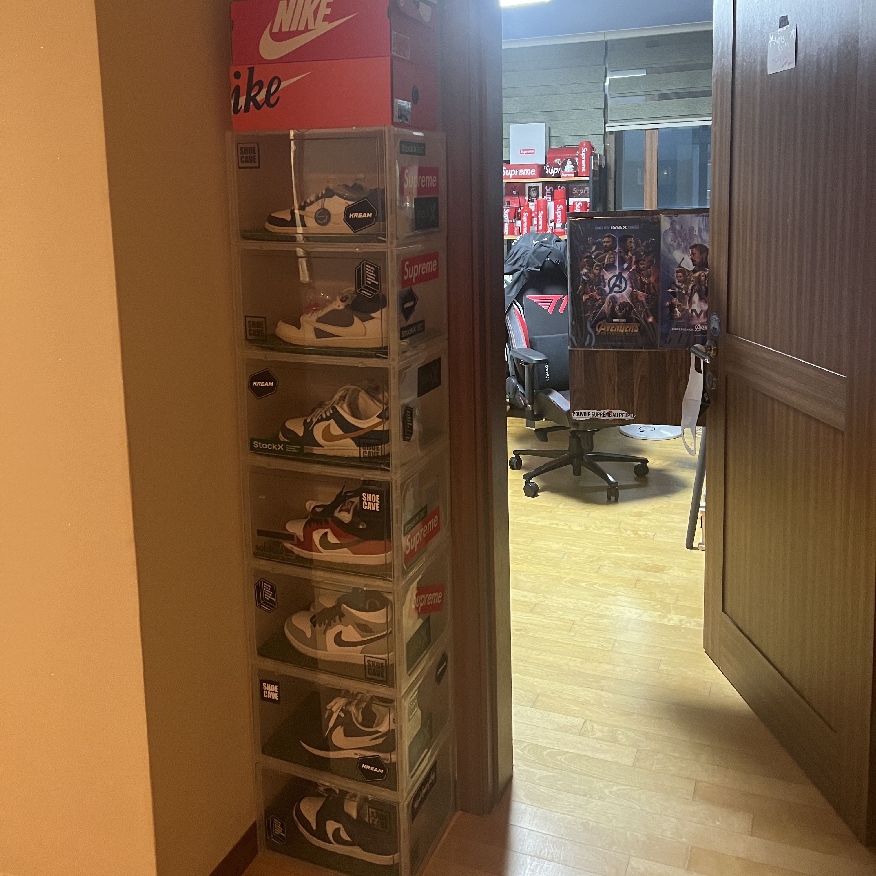 Jordan 1 x Travis Scott x Fragment Retro Low OG SP Military Blue, Jordan 1 x Travis Scott Retro Low OG SP Sail and Ridgerock 착용 스타일