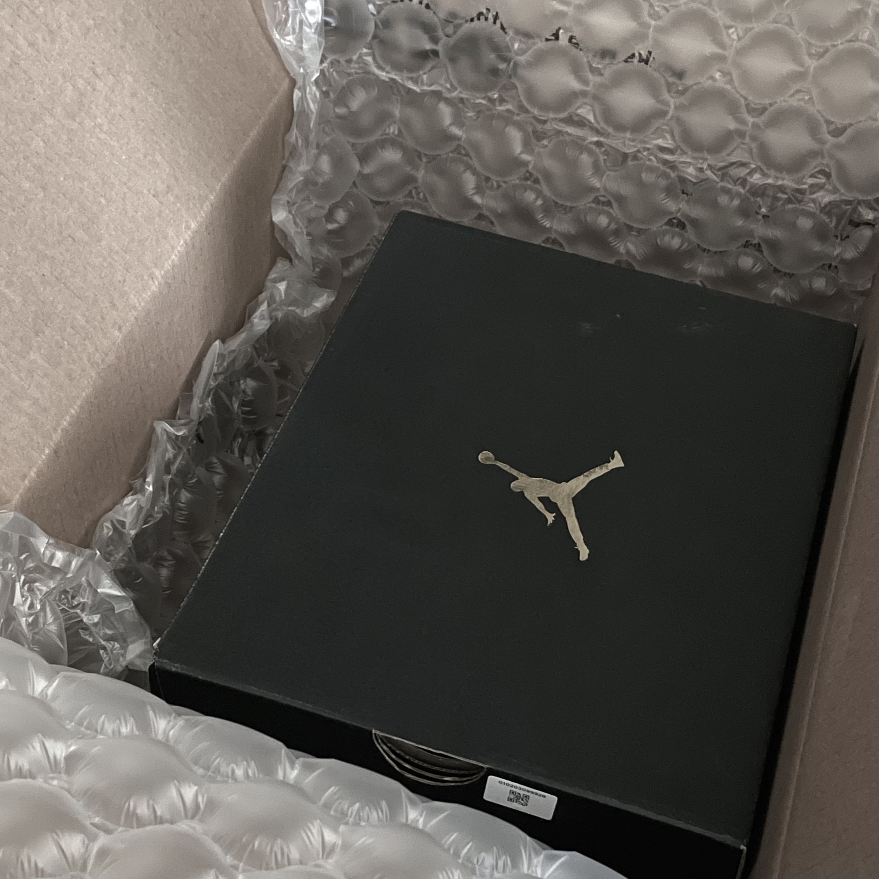 (GS) Jordan 1 Mid Light Arctic Pink 착용 스타일 - 1